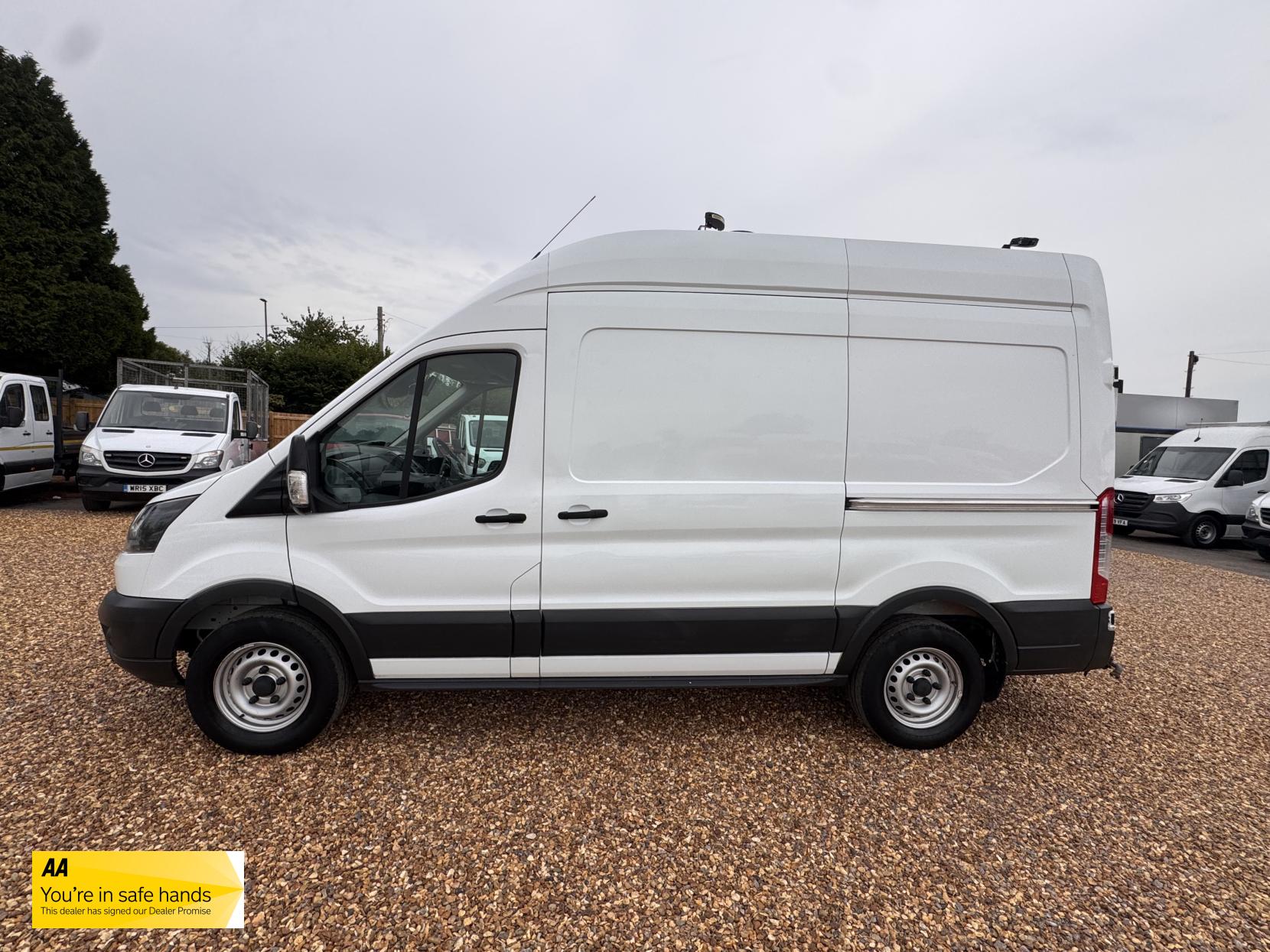 Ford Transit 2.0 350 EcoBlue Panel Van 5dr Diesel Manual RWD L2 H3 Euro 6 (130 ps)