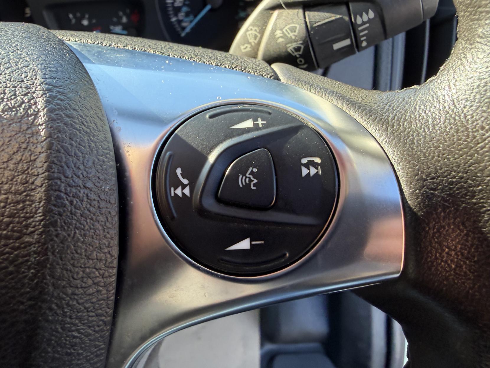 Ford Transit 2.2 TDCi 460 HDT Trend Minibus 4dr Diesel Manual L4 H3 (18 seats) (196 g/km, 123 bhp)