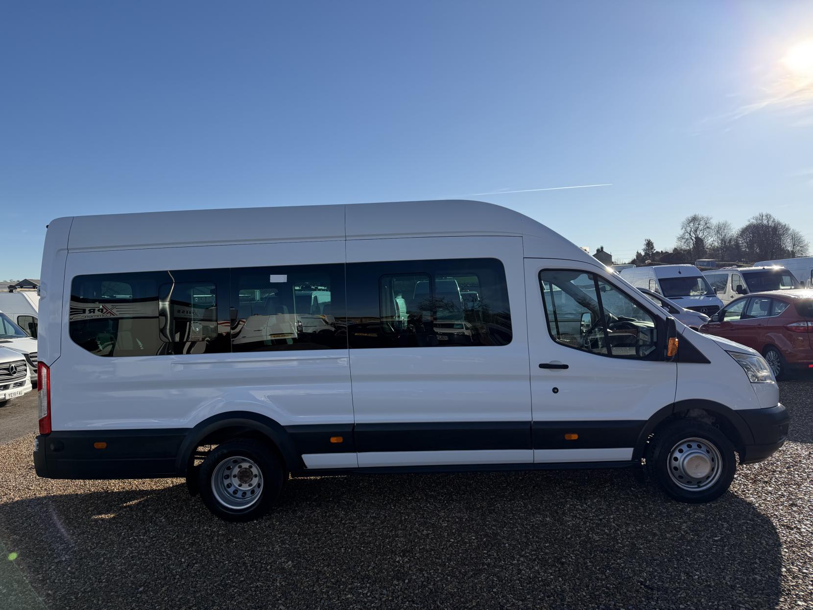 Ford Transit 2.2 TDCi 460 HDT Trend Minibus 4dr Diesel Manual L4 H3 (18 seats) (196 g/km, 123 bhp)