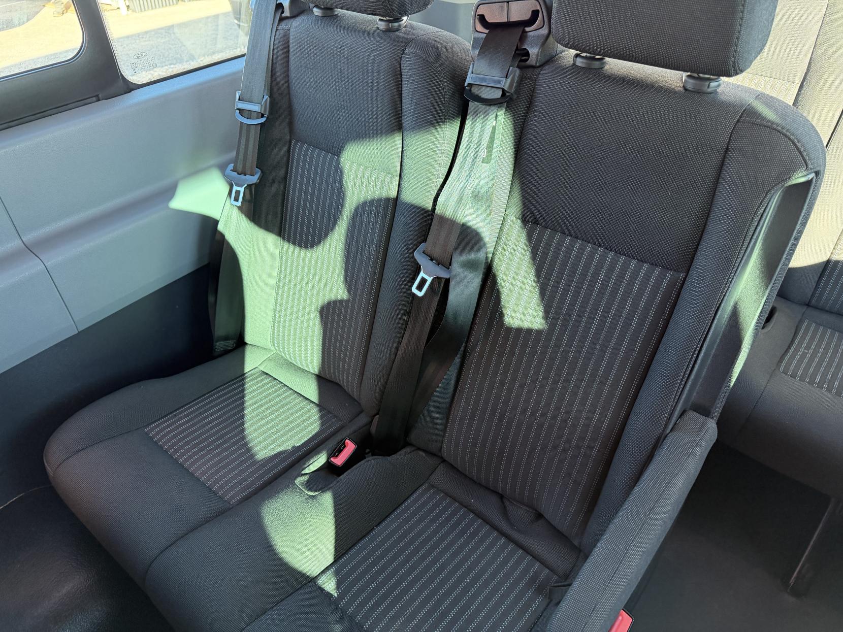 Ford Transit 2.2 TDCi 460 HDT Trend Minibus 4dr Diesel Manual L4 H3 (18 seats) (196 g/km, 123 bhp)