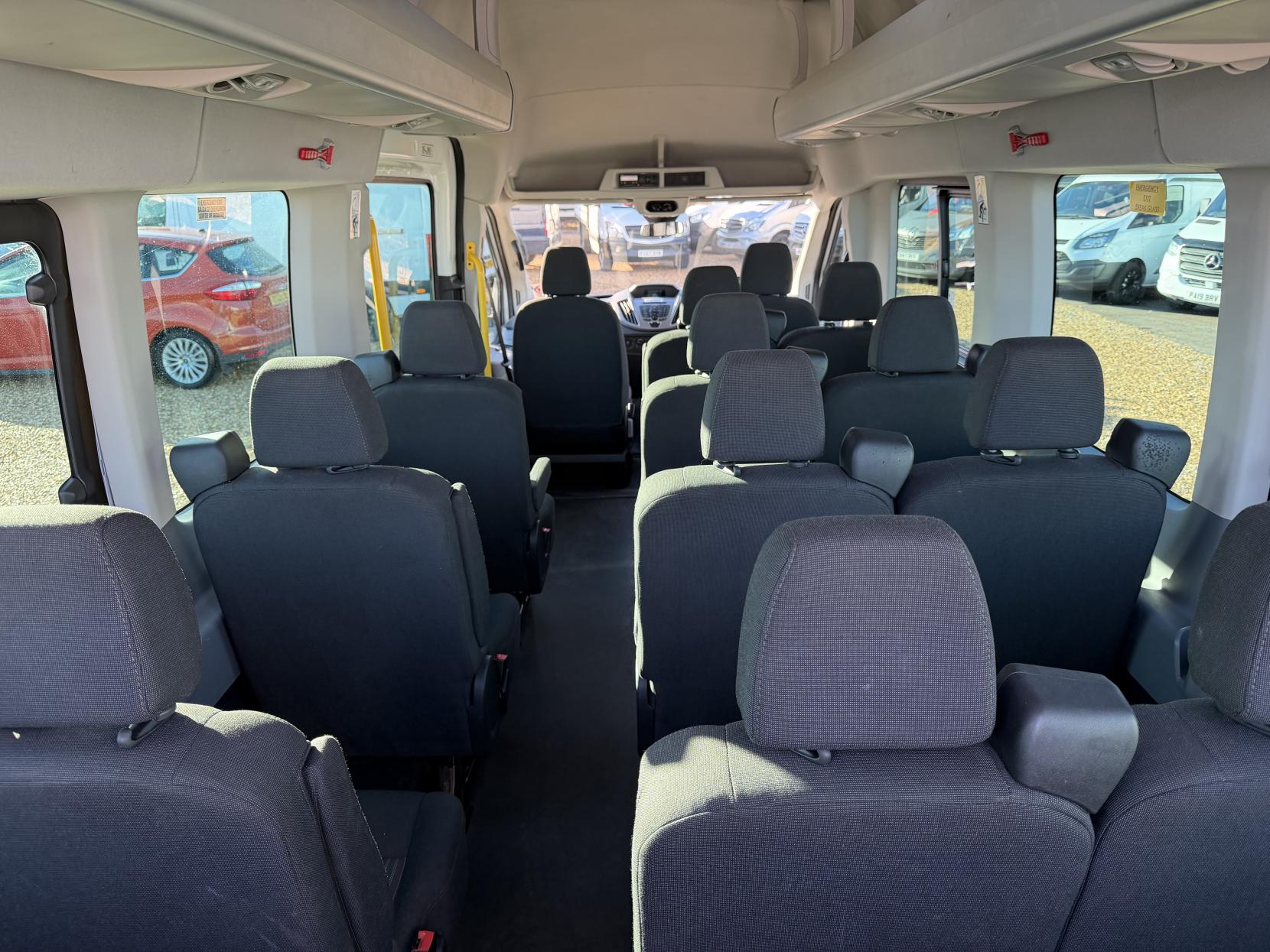 Ford Transit 2.2 TDCi 460 HDT Trend Minibus 4dr Diesel Manual L4 H3 (18 seats) (196 g/km, 123 bhp)