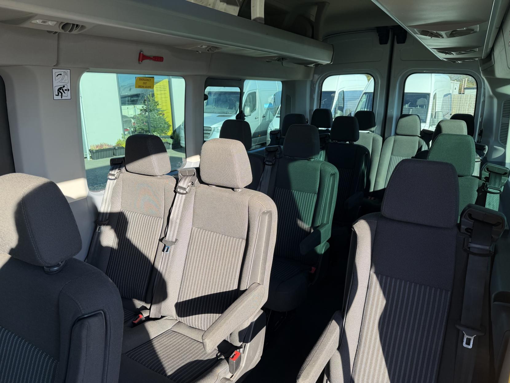 Ford Transit 2.2 TDCi 460 HDT Trend Minibus 4dr Diesel Manual L4 H3 (18 seats) (196 g/km, 123 bhp)