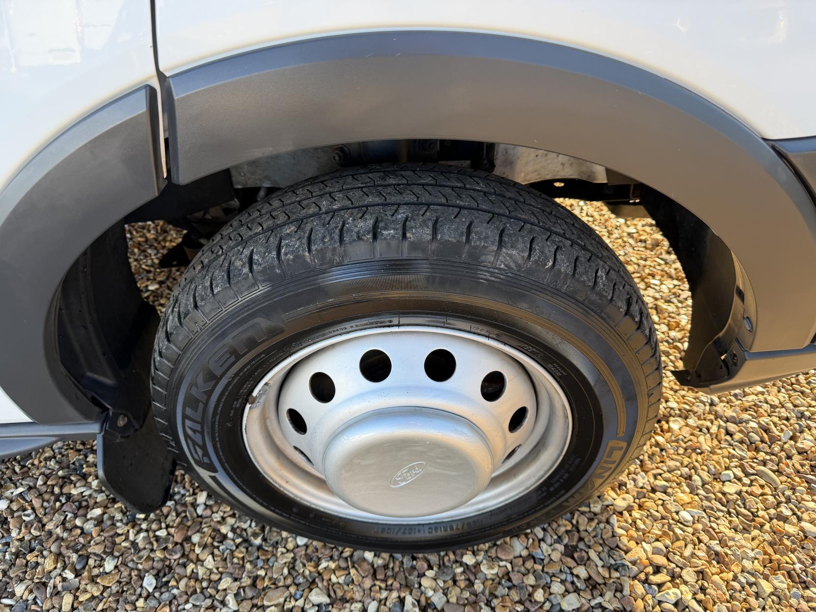 Ford Transit 2.2 TDCi 460 HDT Trend Minibus 4dr Diesel Manual L4 H3 (18 seats) (196 g/km, 123 bhp)