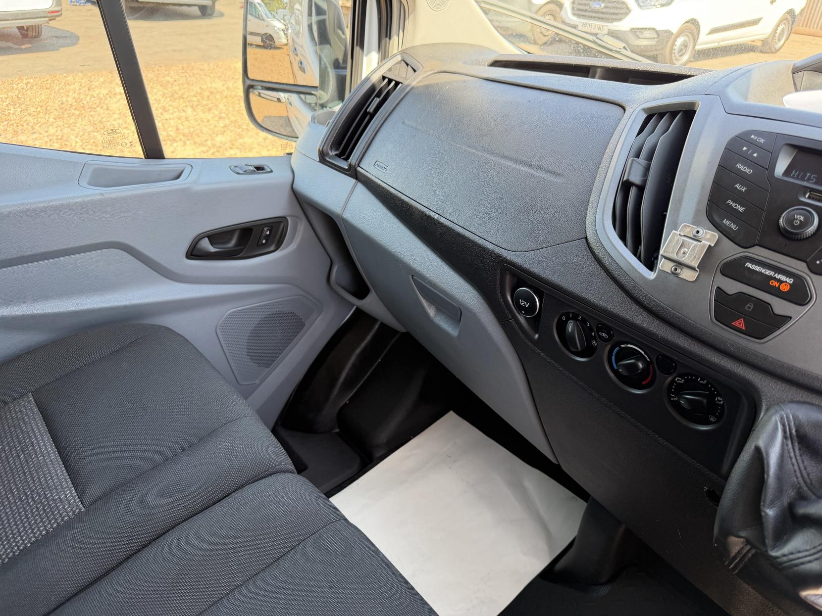 2014 Ford Transit 2.2 TDCi 350 Panel Van 5dr Diesel Manual RWD L3 H3 Euro 5 (100 ps) - Thumbnail 32