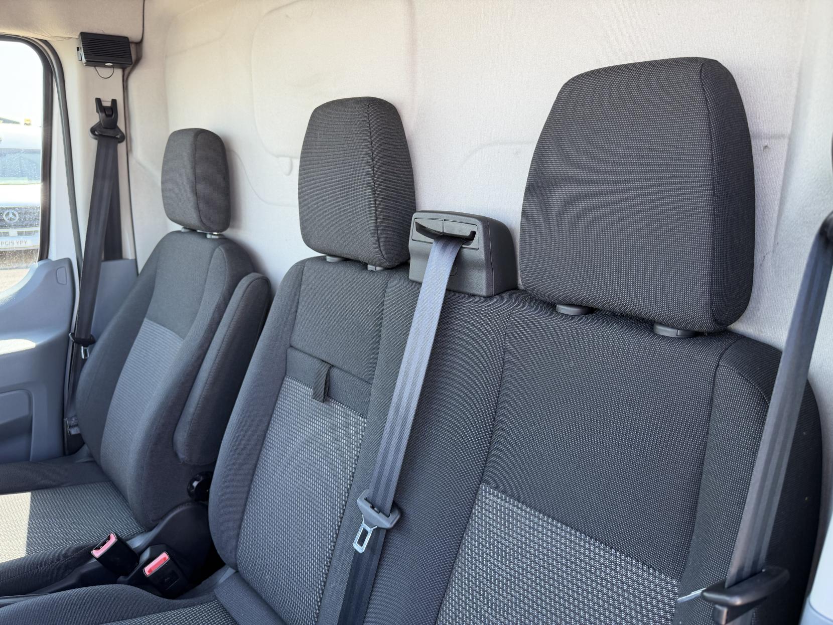 2014 Ford Transit 2.2 TDCi 350 Panel Van 5dr Diesel Manual RWD L3 H3 Euro 5 (100 ps) - Thumbnail 18