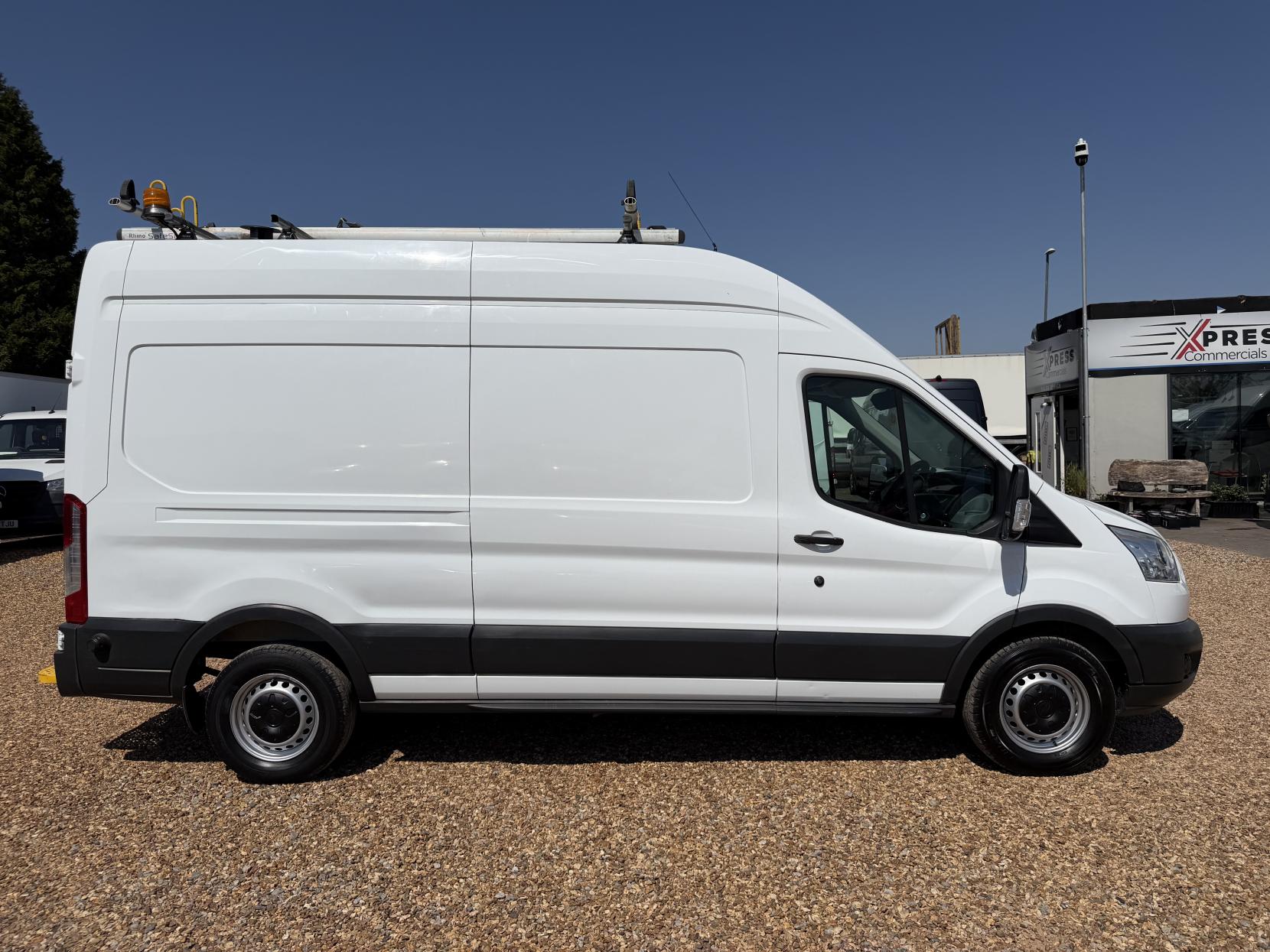 2014 Ford Transit 2.2 TDCi 350 Panel Van 5dr Diesel Manual RWD L3 H3 Euro 5 (100 ps) - Thumbnail 12