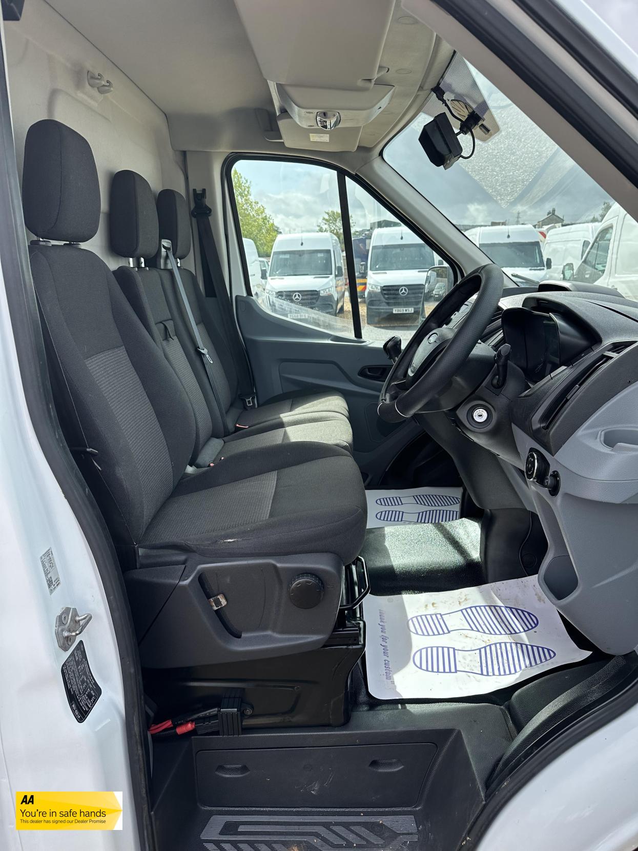 Ford Transit 2.2 TDCi 350 Panel Van 5dr Diesel Manual RWD L3 H3 Euro 5 (100 ps)
