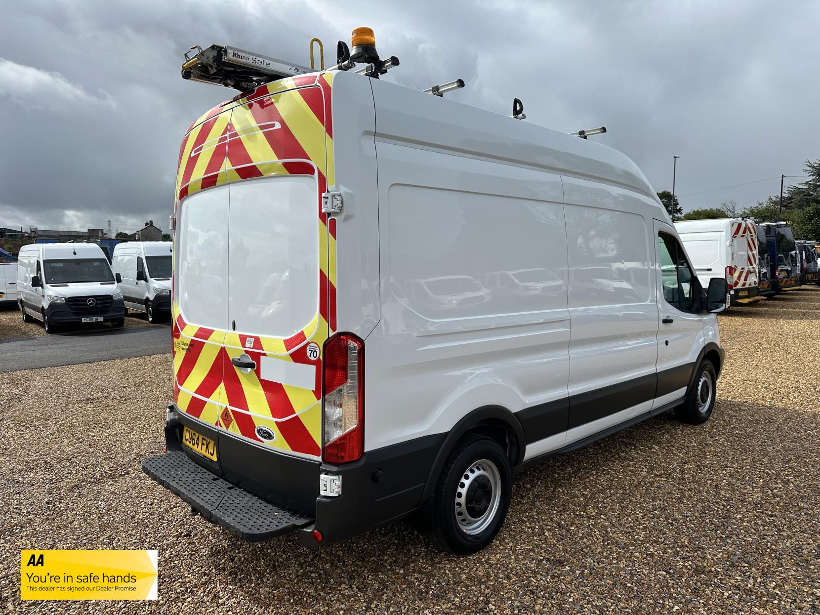 Ford Transit 2.2 TDCi 350 Panel Van 5dr Diesel Manual RWD L3 H3 Euro 5 (100 ps)