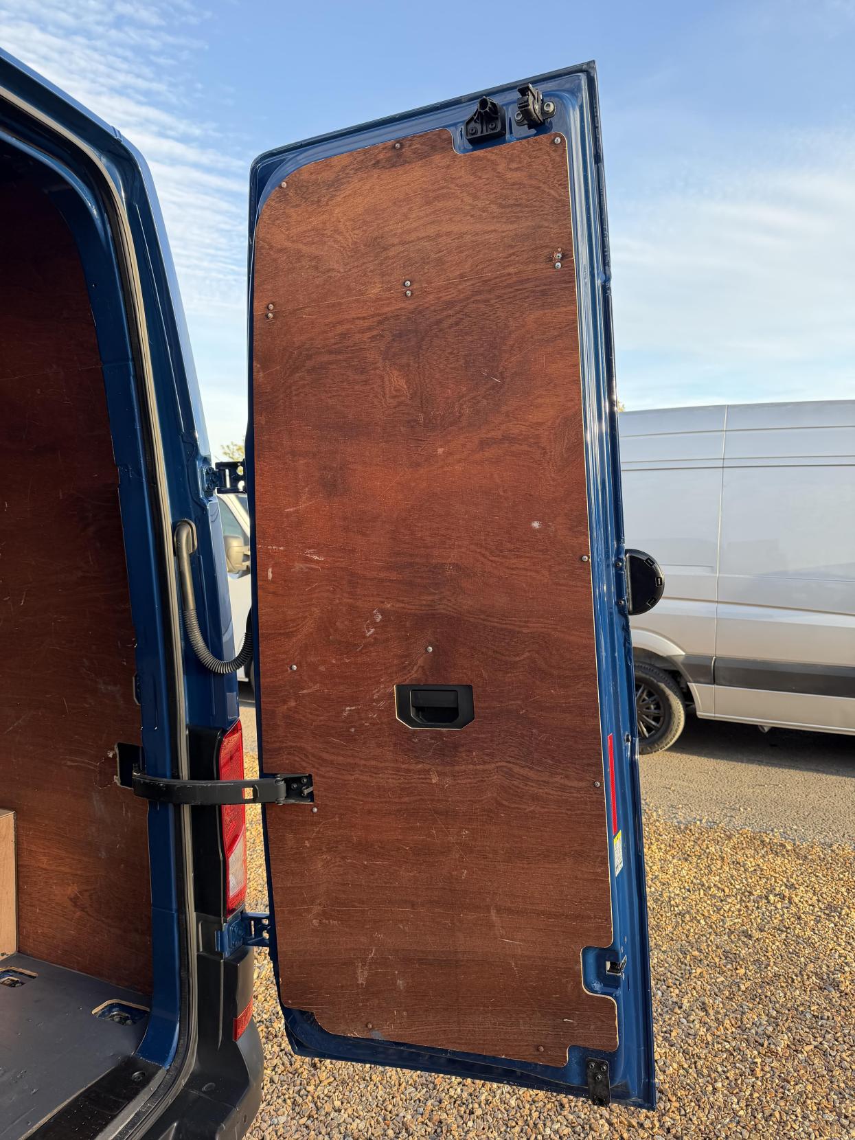 2022 Volkswagen Crafter 2.0 TDI CR35 Startline Panel Van 5dr Diesel Manual FWD MWB High Roof Euro 6 (s/s) (140 ps) - Thumbnail 44