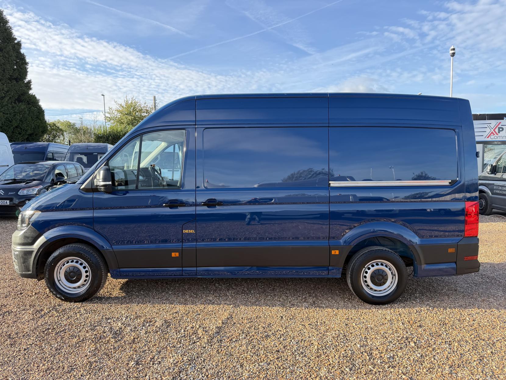 2022 Volkswagen Crafter 2.0 TDI CR35 Startline Panel Van 5dr Diesel Manual FWD MWB High Roof Euro 6 (s/s) (140 ps) - Thumbnail 8