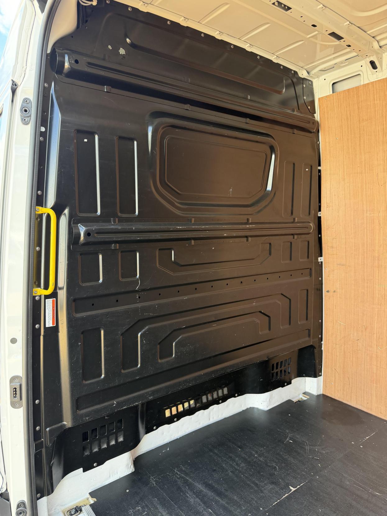 2020 MAN TGE 2.0 3140d Panel Van 5dr Diesel Manual FWD LWB High Roof Euro 6 (s/s) (140 ps) - Thumbnail 31