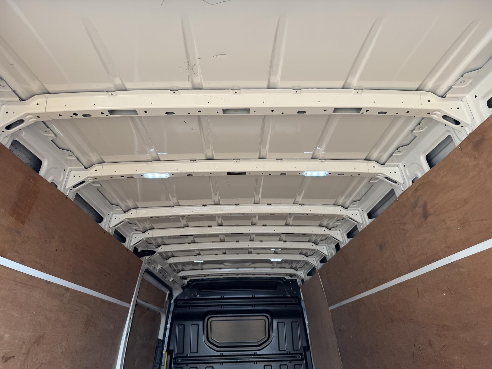 2020 MAN TGE 2.0 3140d Panel Van 5dr Diesel Manual FWD LWB High Roof Euro 6 (s/s) (140 ps) - Thumbnail 41