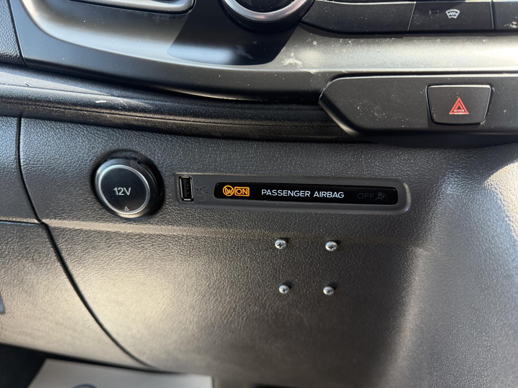 2019 Ford Transit Custom 2.0 320 EcoBlue Panel Van 5dr Diesel Manual L2 H2 Euro 6 (130 ps) - Thumbnail 44