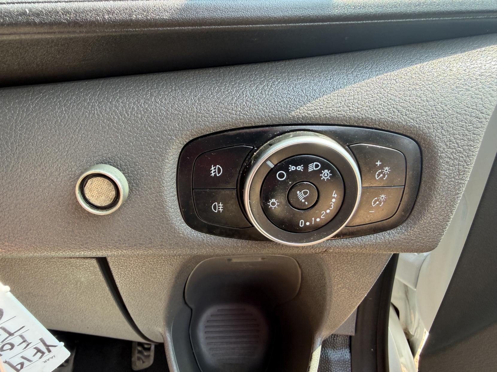 2019 Ford Transit Custom 2.0 320 EcoBlue Panel Van 5dr Diesel Manual L2 H2 Euro 6 (130 ps) - Thumbnail 33