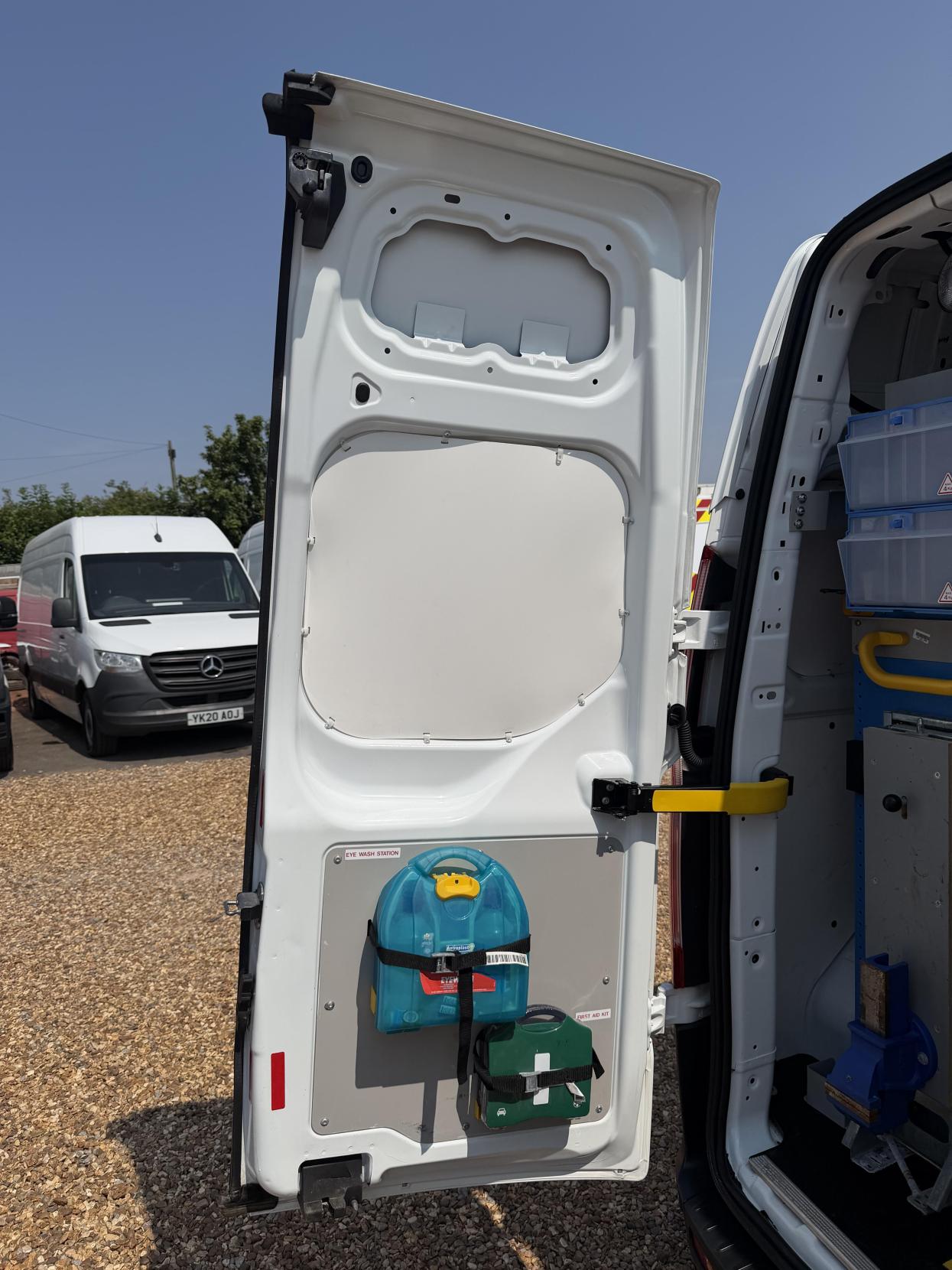 2019 Ford Transit Custom 2.0 320 EcoBlue Panel Van 5dr Diesel Manual L2 H2 Euro 6 (130 ps) - Thumbnail 31