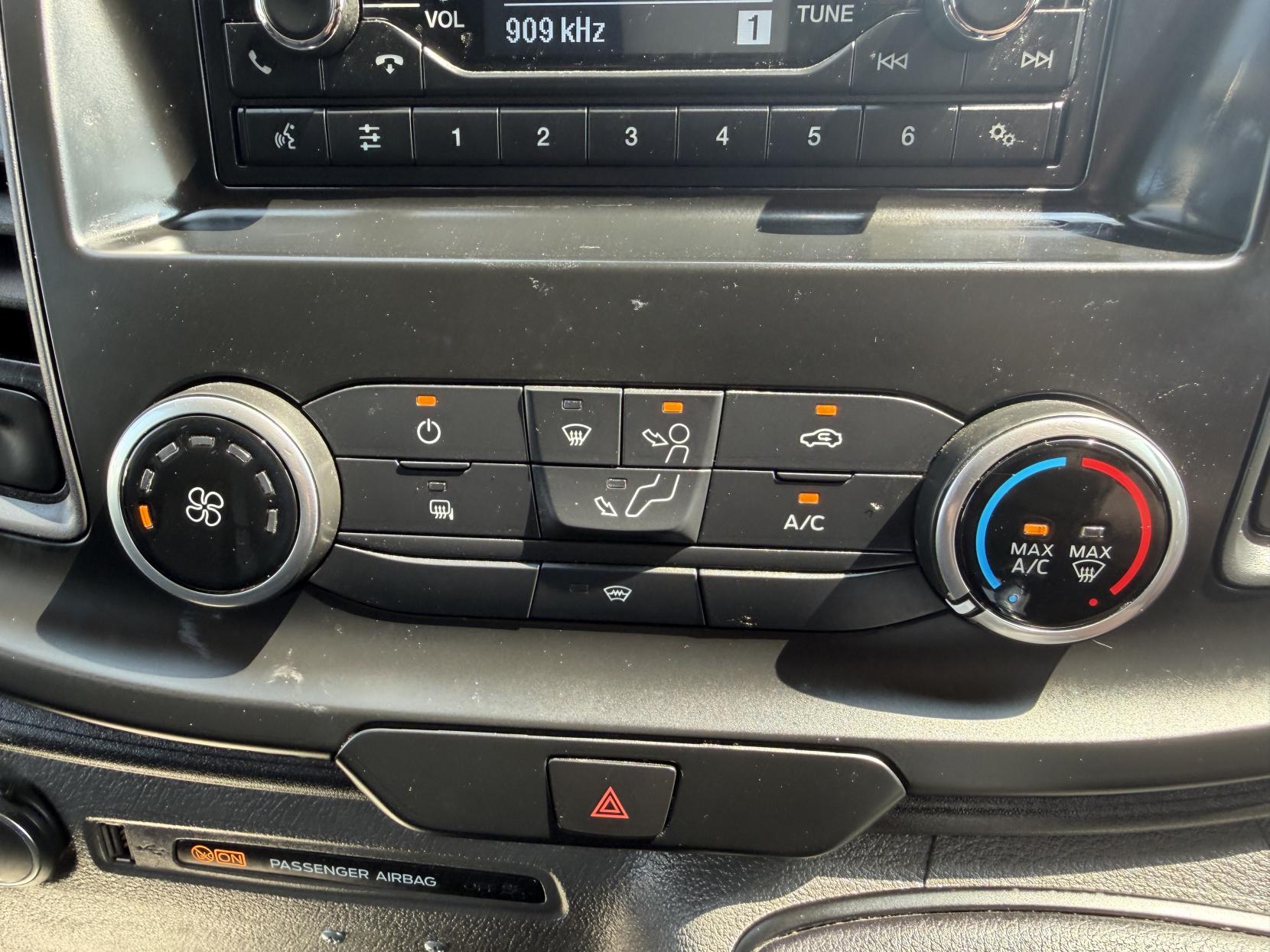 2019 Ford Transit Custom 2.0 320 EcoBlue Panel Van 5dr Diesel Manual L2 H2 Euro 6 (130 ps) - Thumbnail 37