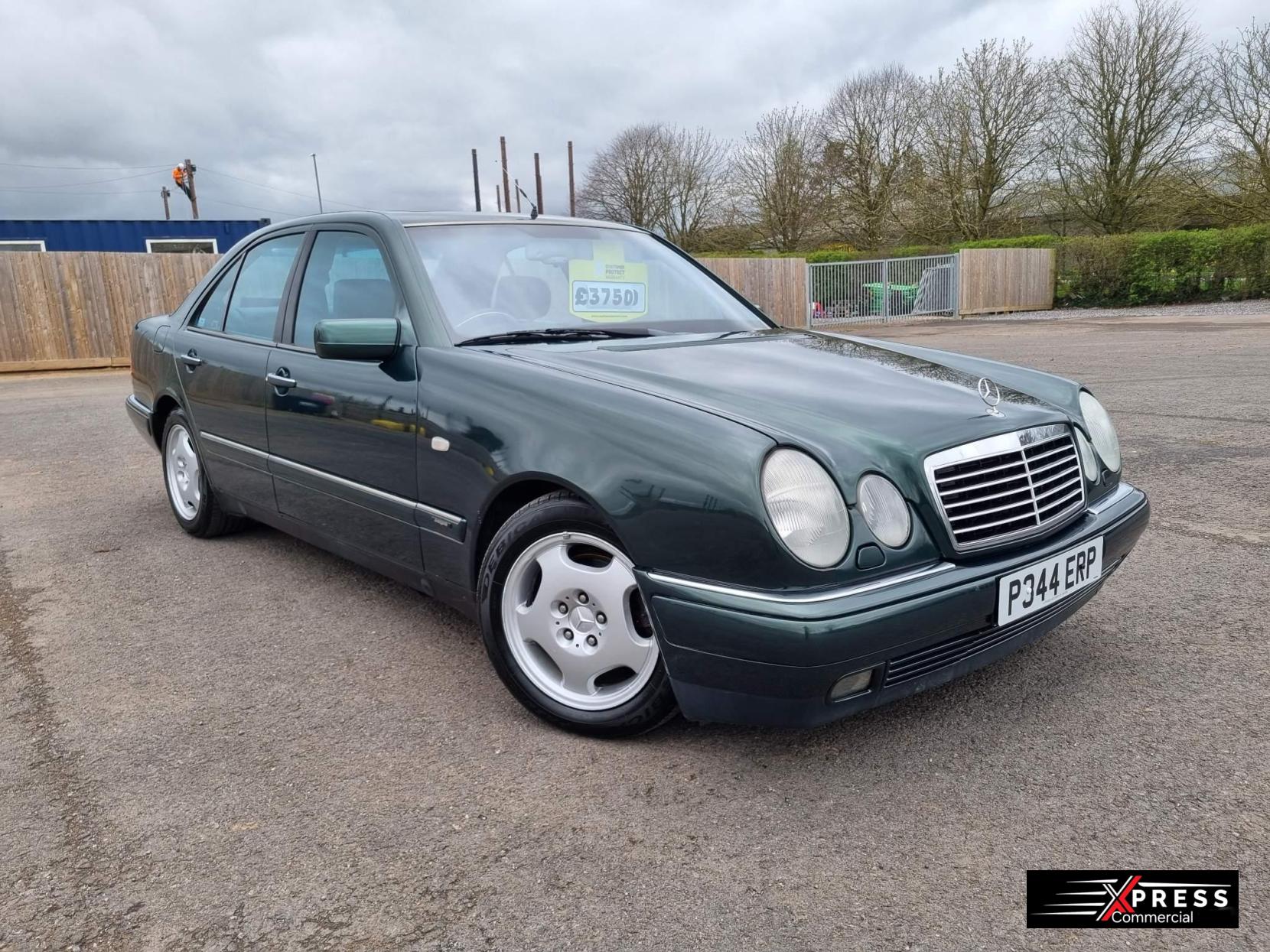 Mercedes-Benz E Class 3.2 E320 Avantgarde 4dr