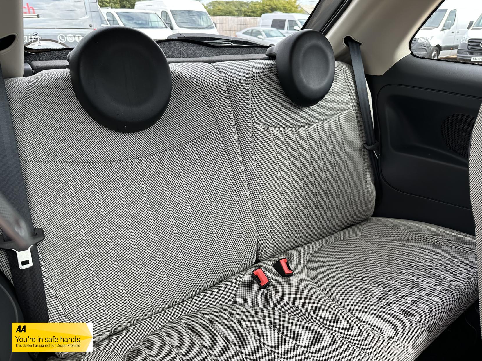 Fiat 500 1.2 Lounge Hatchback 3dr Petrol Manual Euro 5 (s/s) (69 bhp)