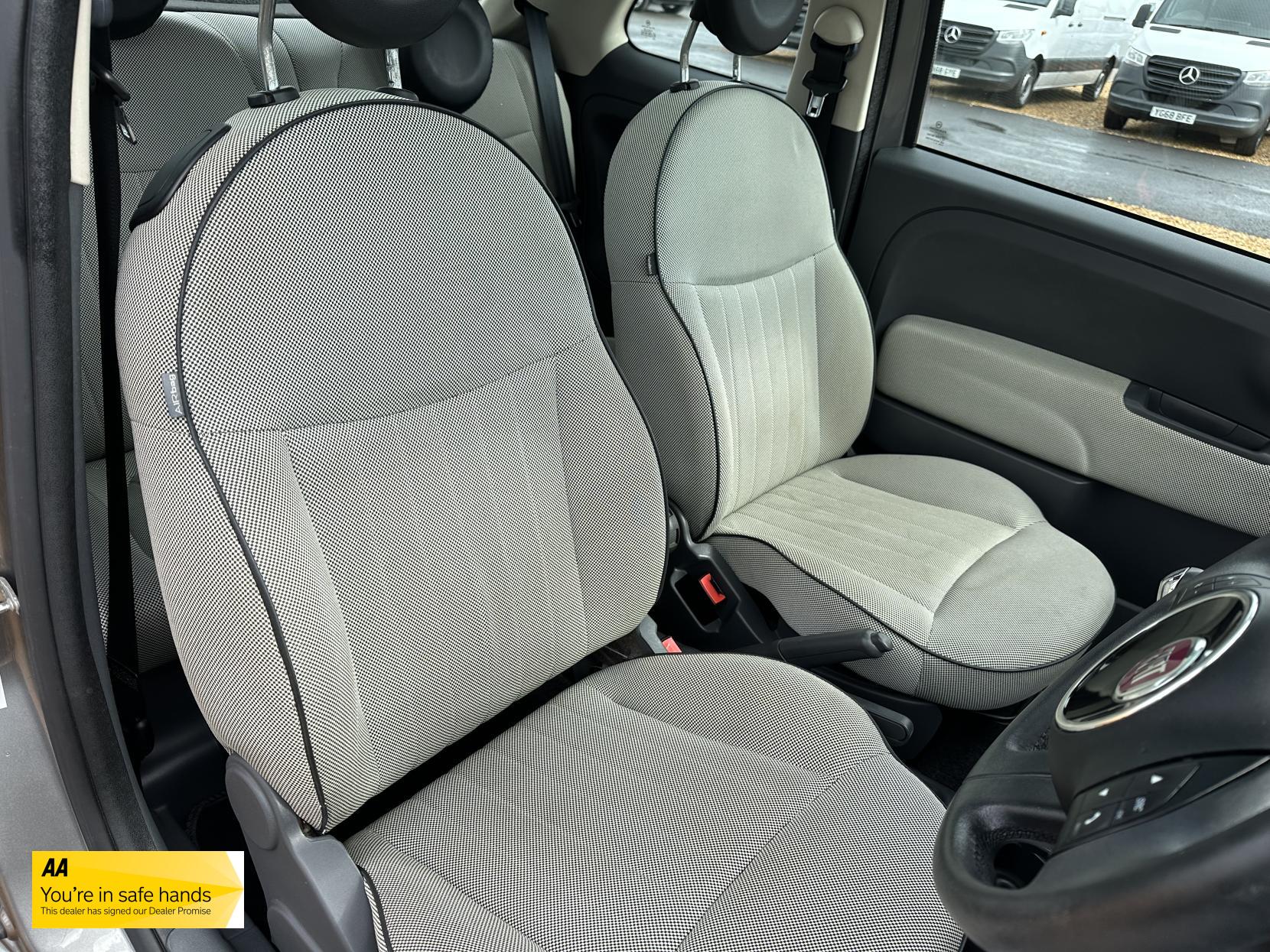 Fiat 500 1.2 Lounge Hatchback 3dr Petrol Manual Euro 5 (s/s) (69 bhp)