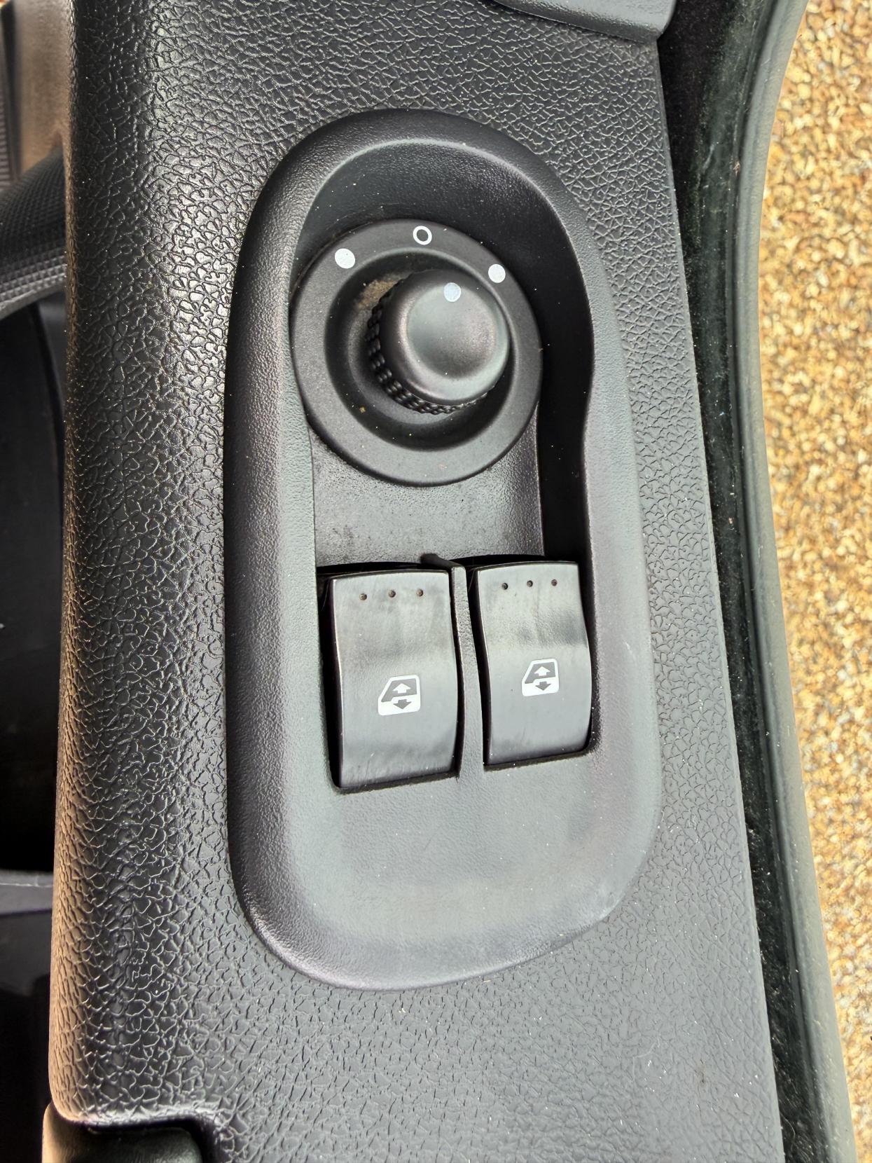 Vauxhall Movano 2.3 CDTi 3500 Panel Van 5dr Diesel Manual FWD L2 H2 Euro 6 (130 ps)