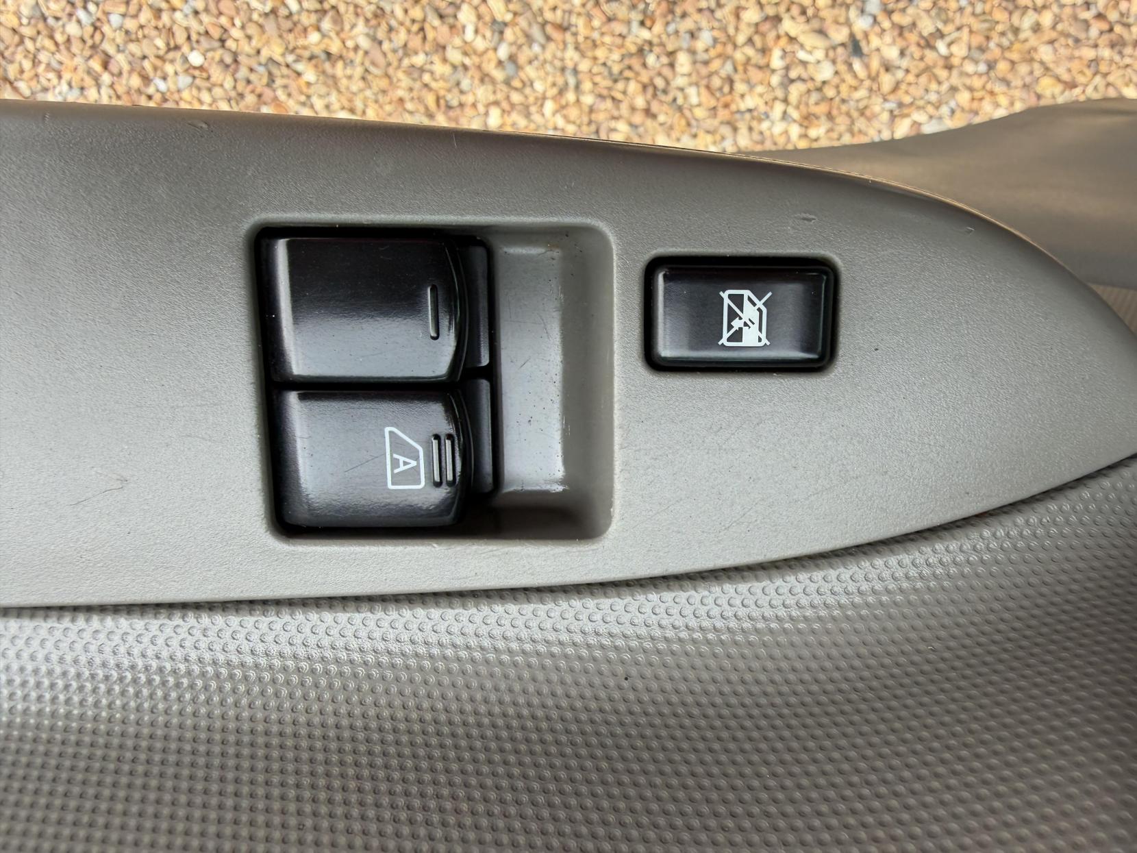 2019 Nissan NT400 Cabstar 3.0 dCi 35.13 Tipper 2dr Diesel Manual L1 Euro 6 (130 ps) - Thumbnail 38