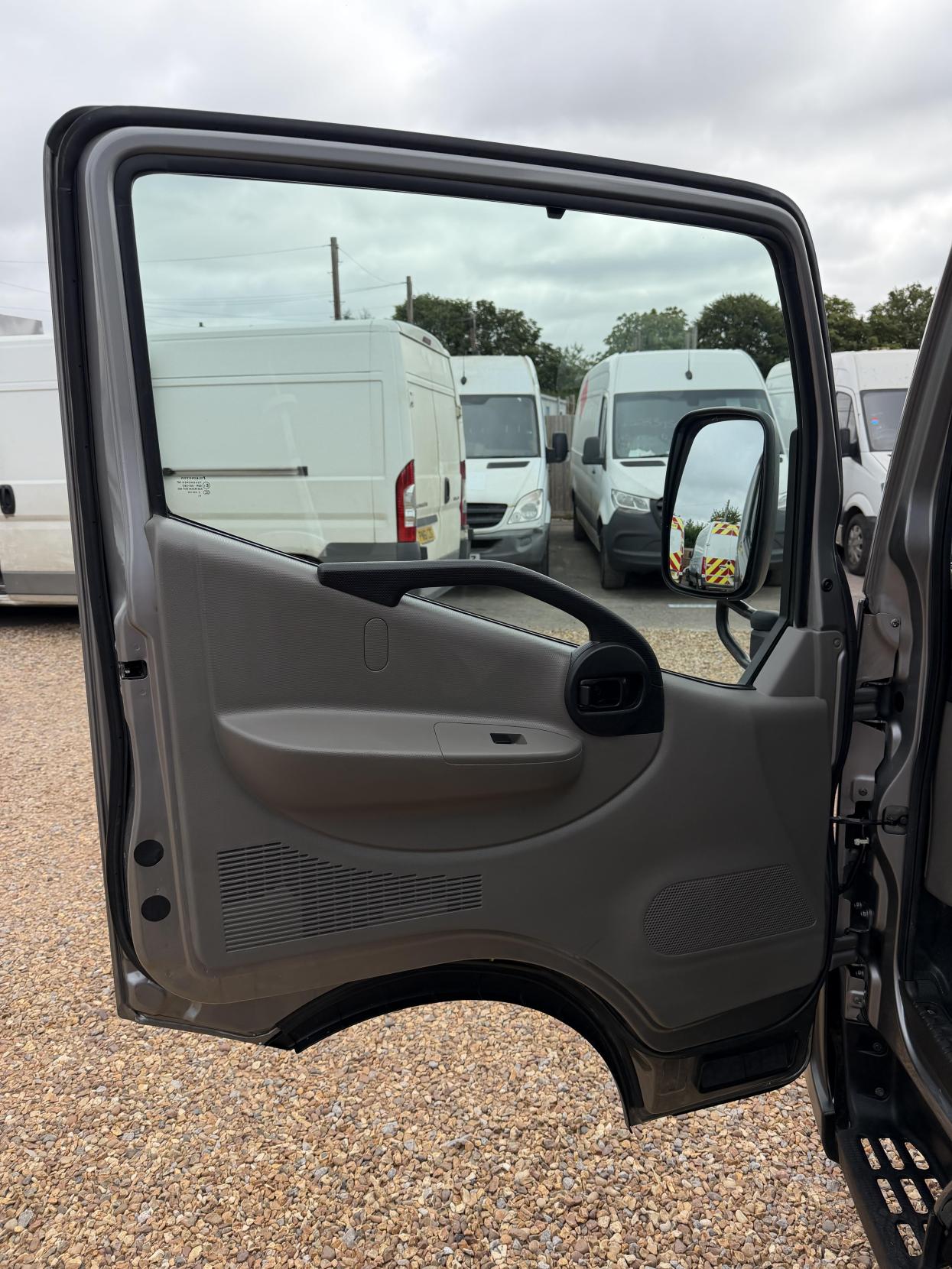 2019 Nissan NT400 Cabstar 3.0 dCi 35.13 Tipper 2dr Diesel Manual L1 Euro 6 (130 ps) - Thumbnail 21