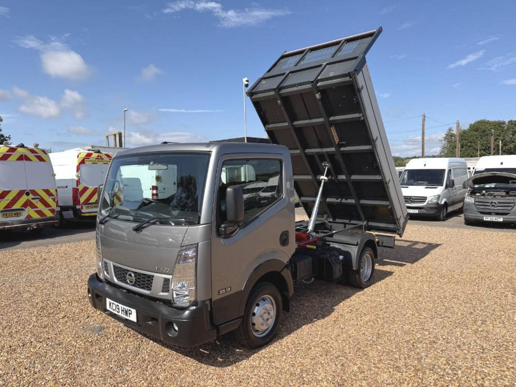 2019 Nissan NT400 Cabstar 3.0 dCi 35.13 Tipper 2dr Diesel Manual L1 Euro 6 (130 ps) - Thumbnail 7