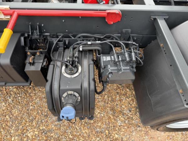 2019 Nissan NT400 Cabstar 3.0 dCi 35.13 Tipper 2dr Diesel Manual L1 Euro 6 (130 ps) - Thumbnail 23