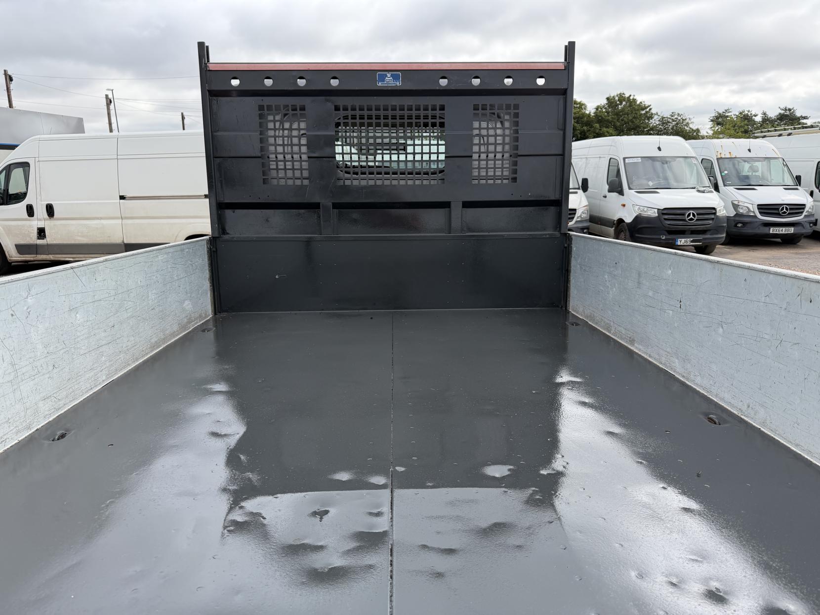2019 Nissan NT400 Cabstar 3.0 dCi 35.13 Tipper 2dr Diesel Manual L1 Euro 6 (130 ps) - Thumbnail 53