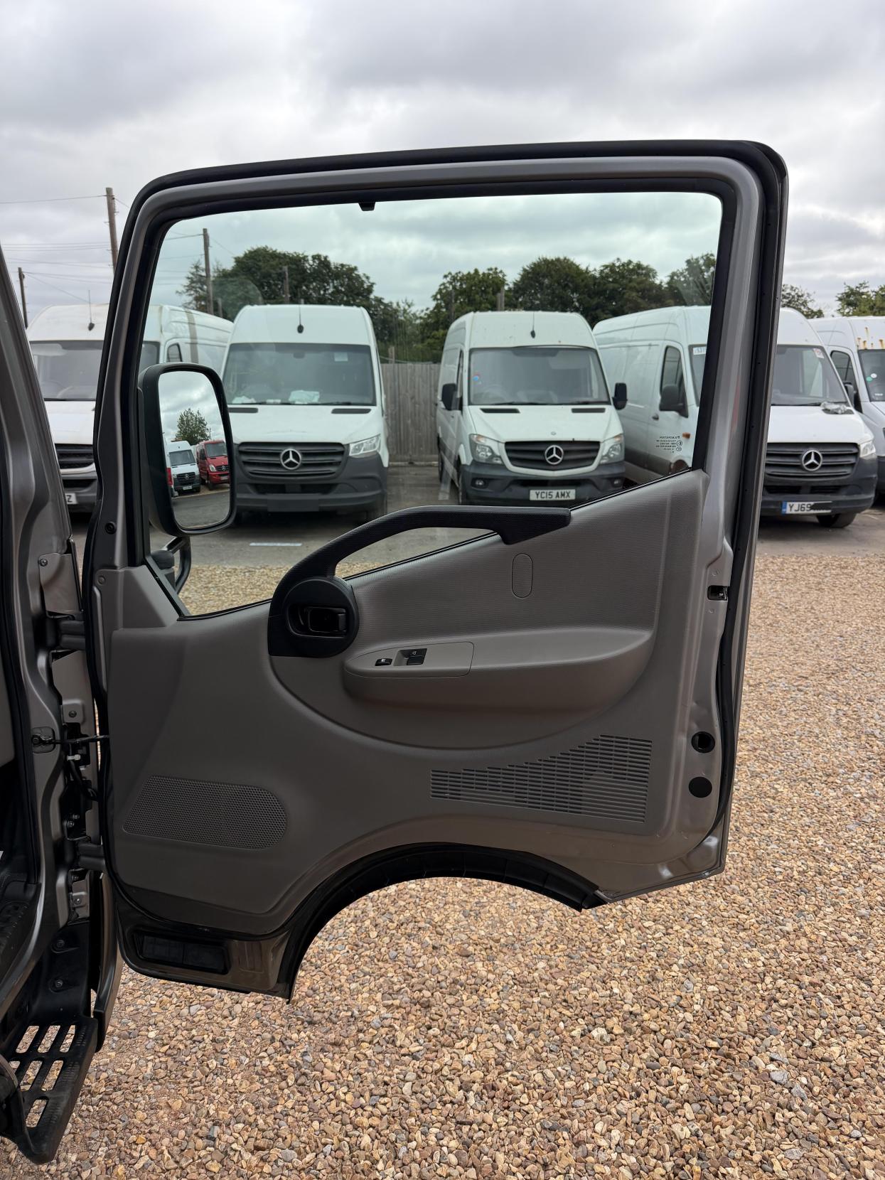 2019 Nissan NT400 Cabstar 3.0 dCi 35.13 Tipper 2dr Diesel Manual L1 Euro 6 (130 ps) - Thumbnail 18