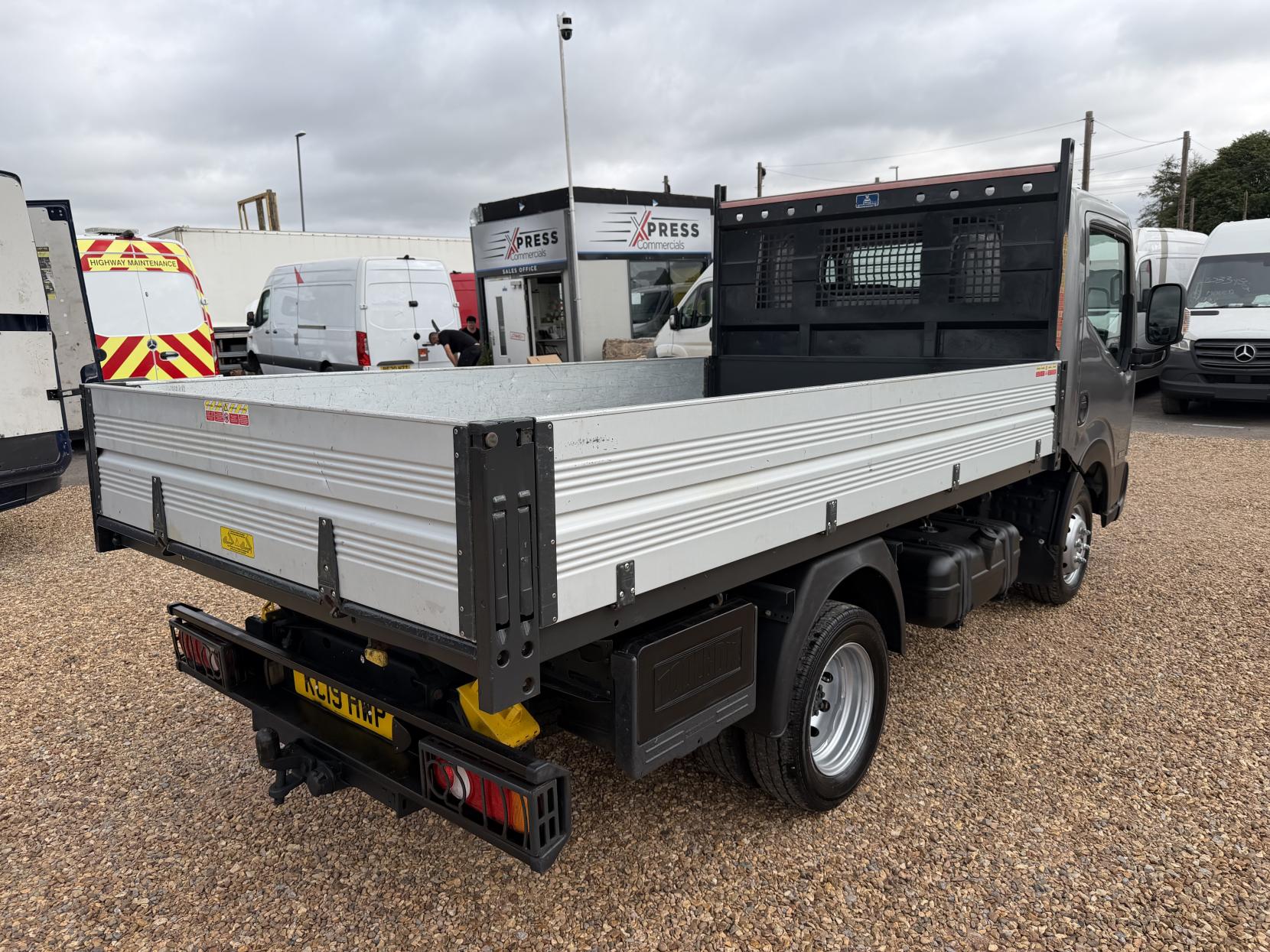 2019 Nissan NT400 Cabstar 3.0 dCi 35.13 Tipper 2dr Diesel Manual L1 Euro 6 (130 ps) - Thumbnail 54