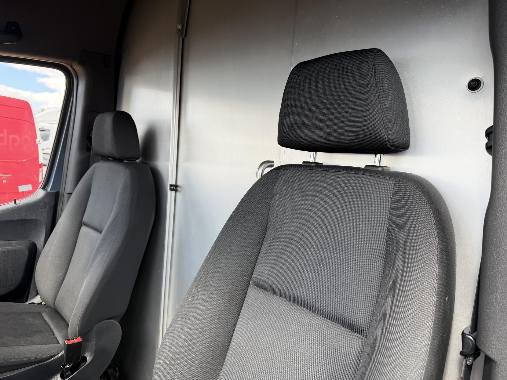 2019 Mercedes-Benz Sprinter 2.1 314 CDI Panel Van 5dr Diesel Manual FWD L2 H2 Euro 6 (143 ps) - Thumbnail 15