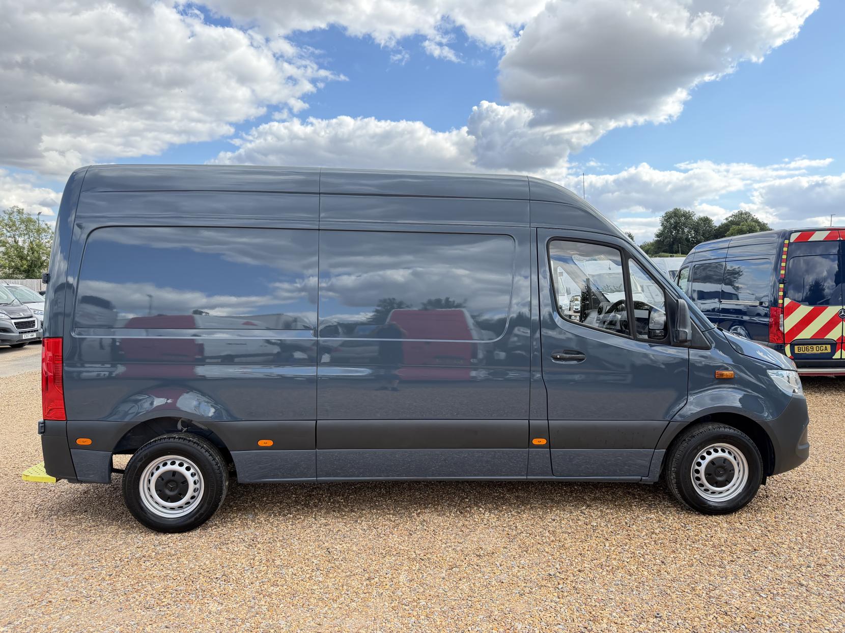 2019 Mercedes-Benz Sprinter 2.1 314 CDI Panel Van 5dr Diesel Manual FWD L2 H2 Euro 6 (143 ps) - Thumbnail 12