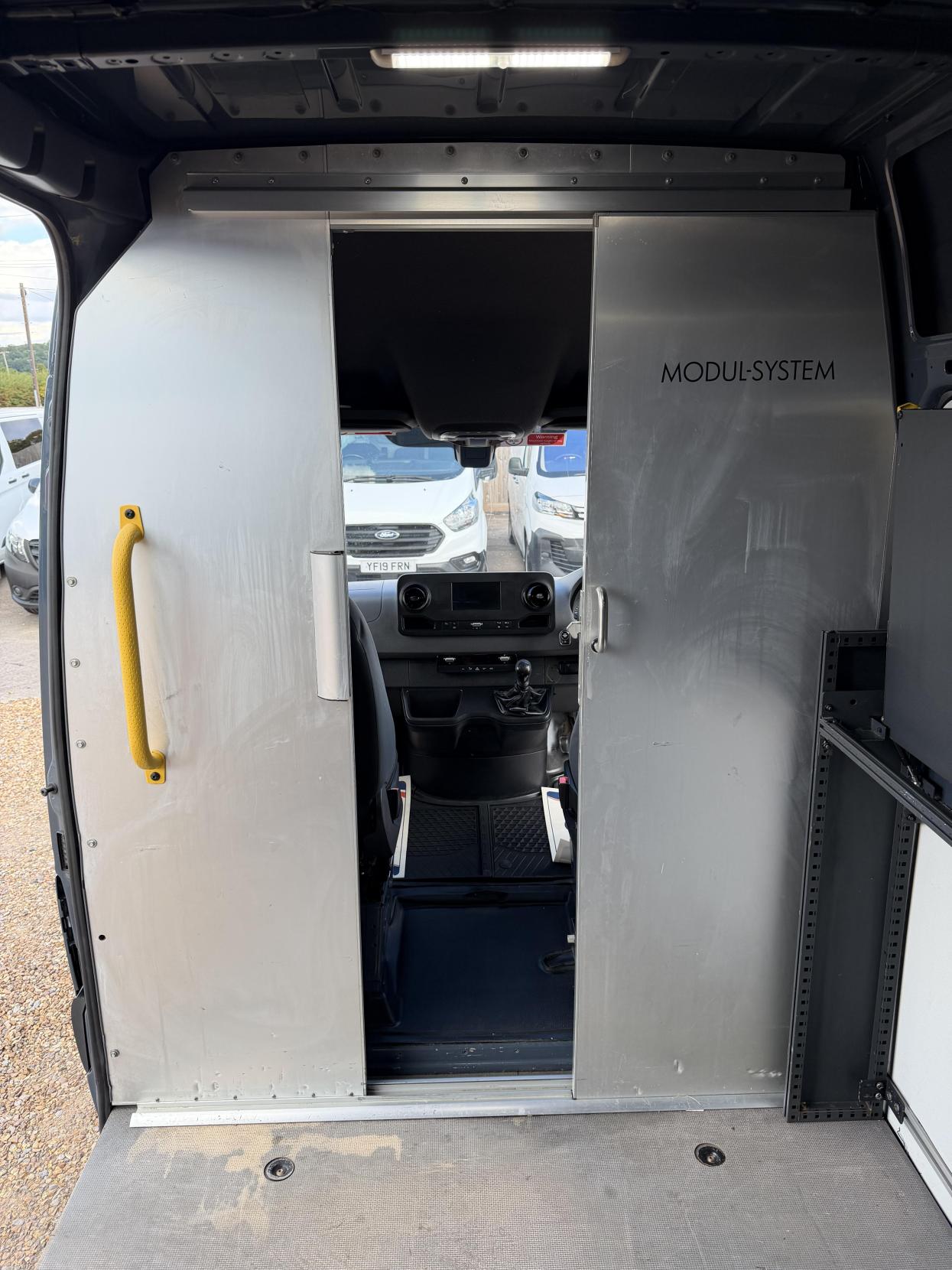 2019 Mercedes-Benz Sprinter 2.1 314 CDI Panel Van 5dr Diesel Manual FWD L2 H2 Euro 6 (143 ps) - Thumbnail 37