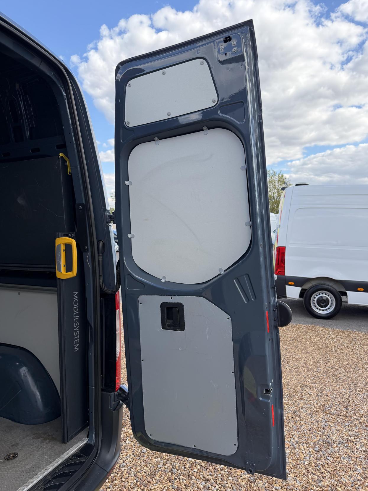 2019 Mercedes-Benz Sprinter 2.1 314 CDI Panel Van 5dr Diesel Manual FWD L2 H2 Euro 6 (143 ps) - Thumbnail 51