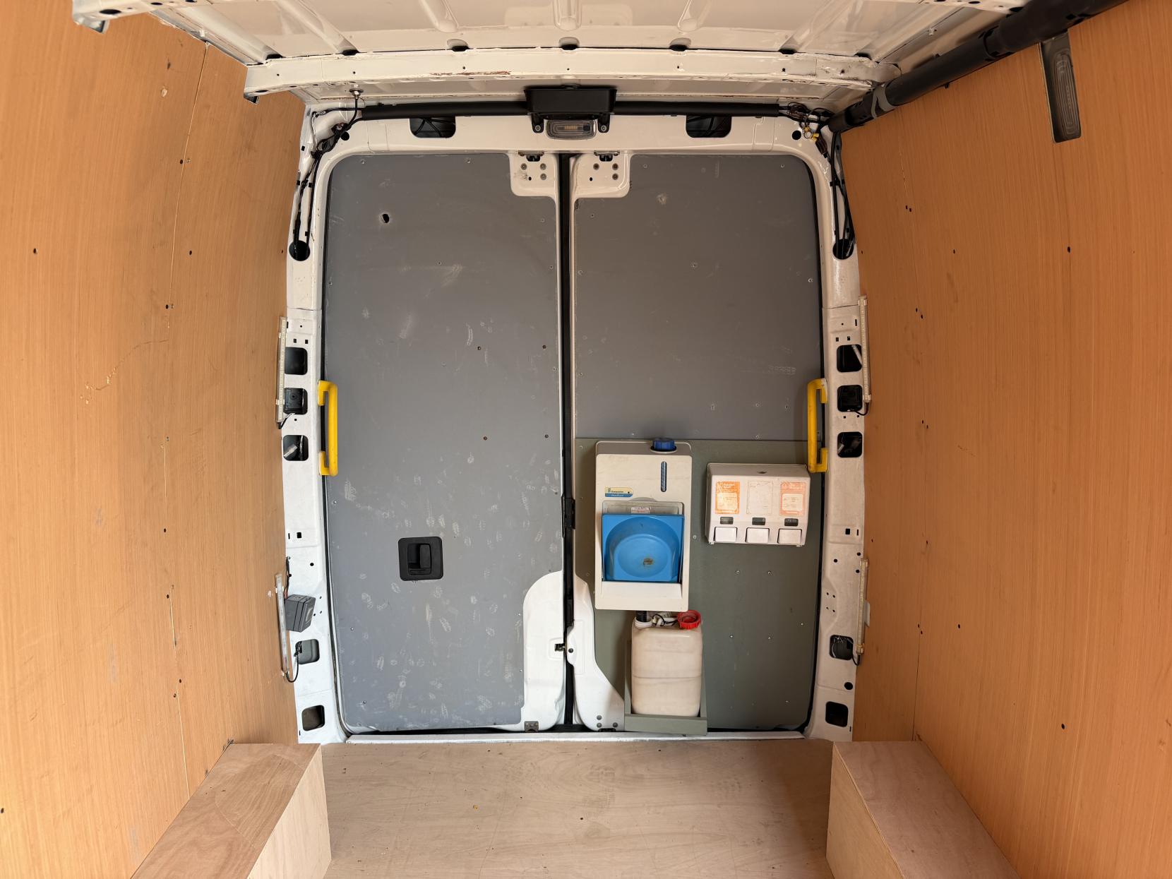 2019 Mercedes-Benz Sprinter 2.1 316 CDI Panel Van 5dr Diesel Manual RWD L2 H2 Euro 6 (163 ps) - Thumbnail 32