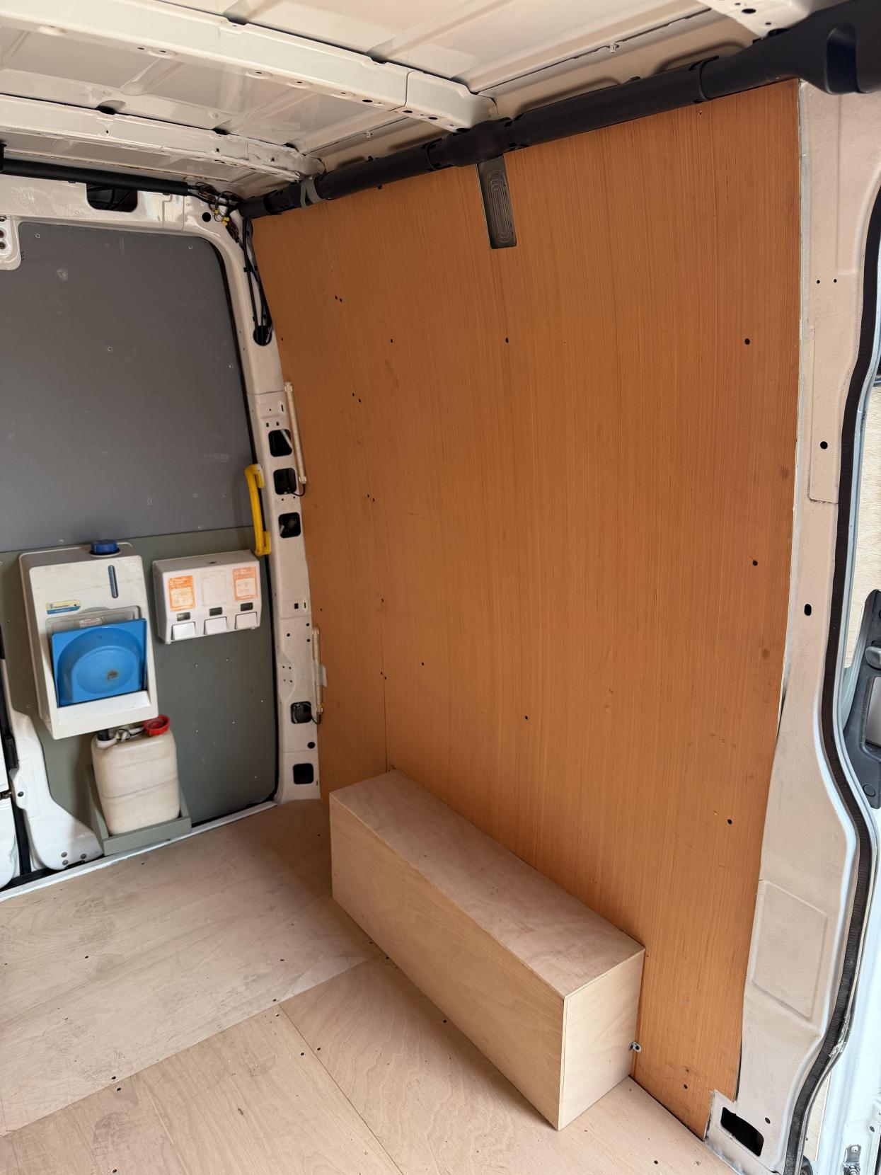 2019 Mercedes-Benz Sprinter 2.1 316 CDI Panel Van 5dr Diesel Manual RWD L2 H2 Euro 6 (163 ps) - Thumbnail 37