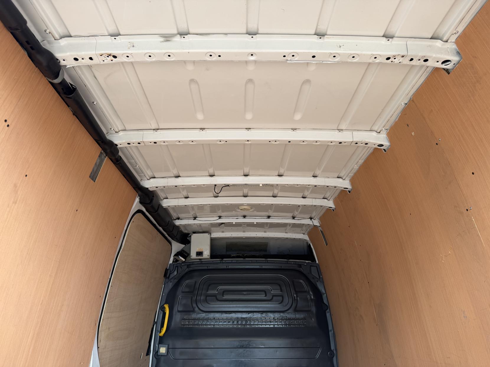 2019 Mercedes-Benz Sprinter 2.1 316 CDI Panel Van 5dr Diesel Manual RWD L2 H2 Euro 6 (163 ps) - Thumbnail 43