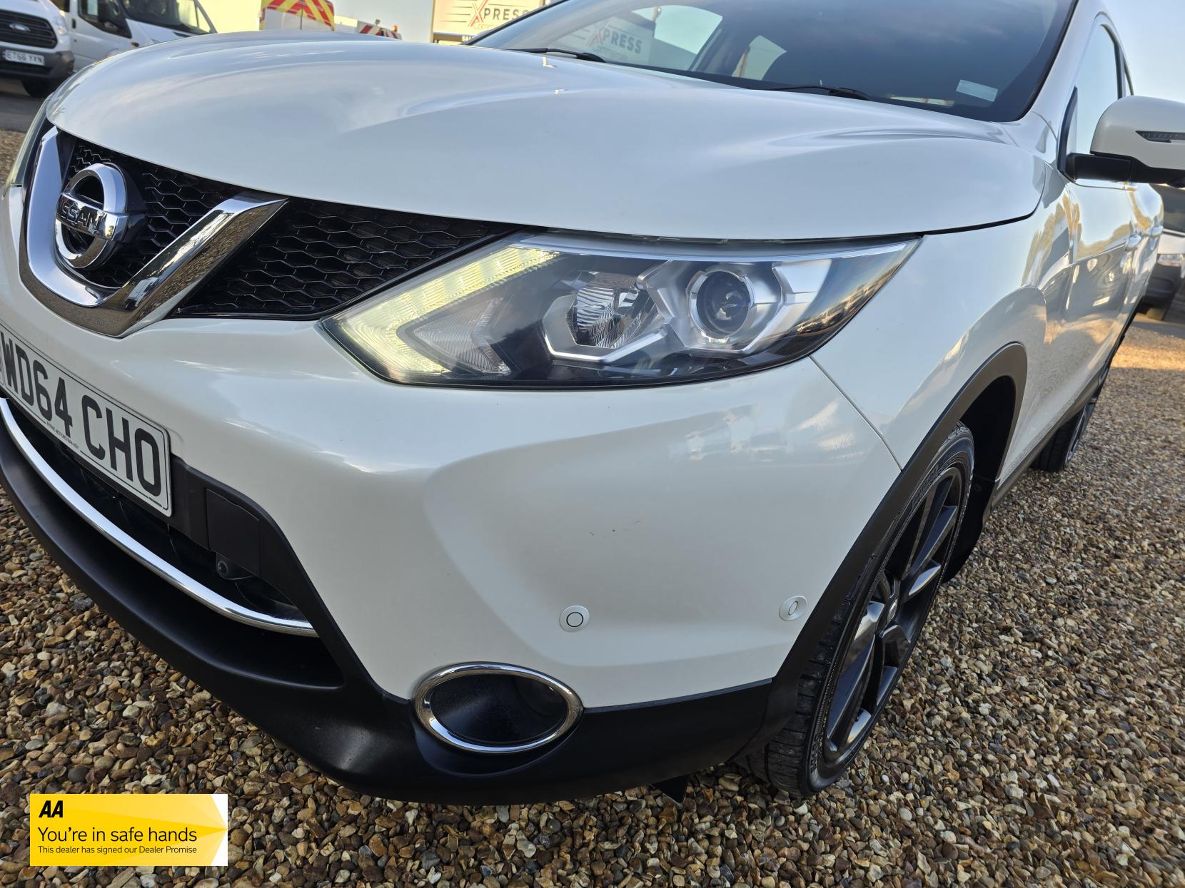 Nissan Qashqai 1.5 dCi Tekna SUV 5dr Diesel Manual 2WD Euro 5 (s/s) (110 ps)