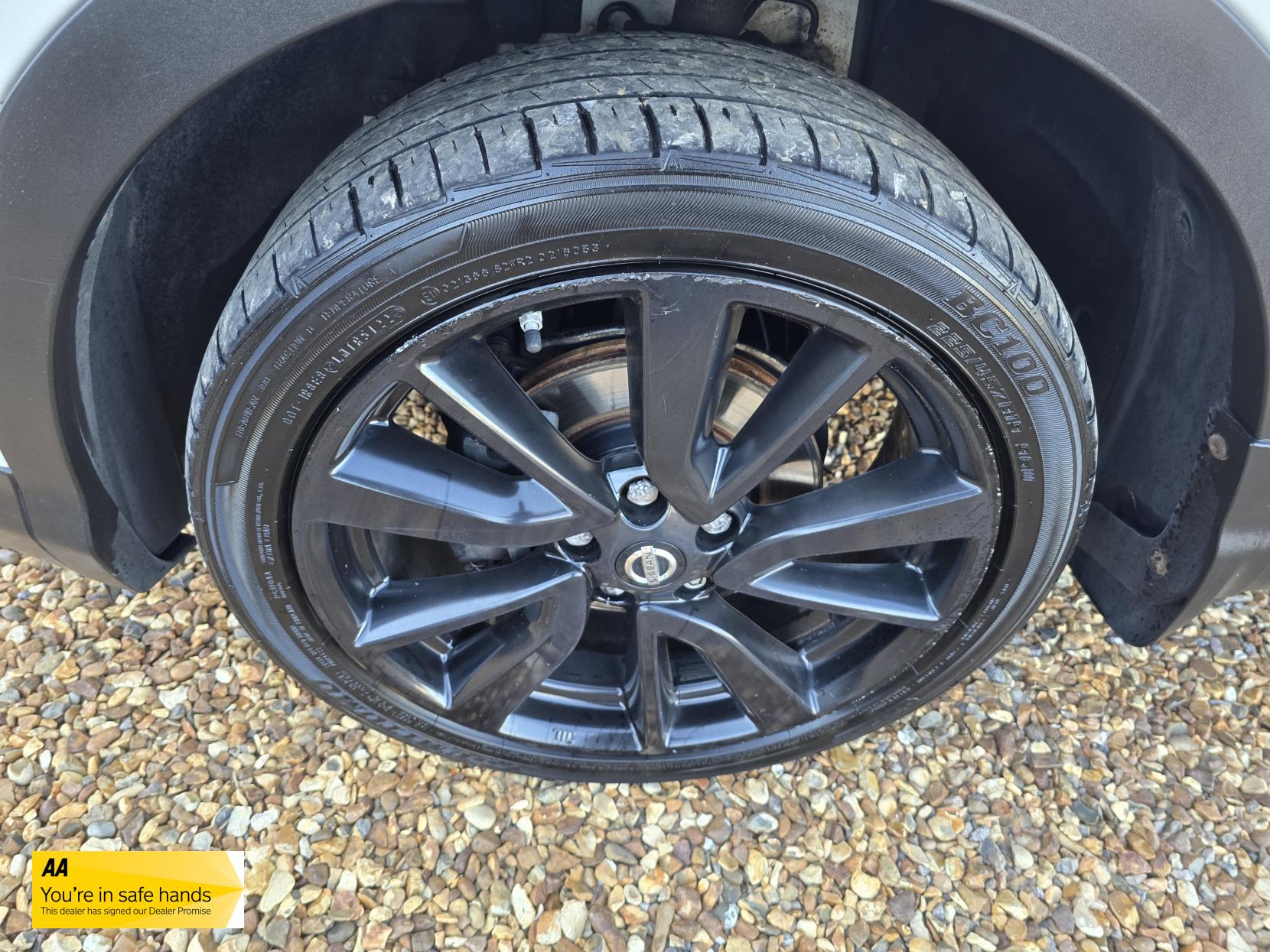 Nissan Qashqai 1.5 dCi Tekna SUV 5dr Diesel Manual 2WD Euro 5 (s/s) (110 ps)