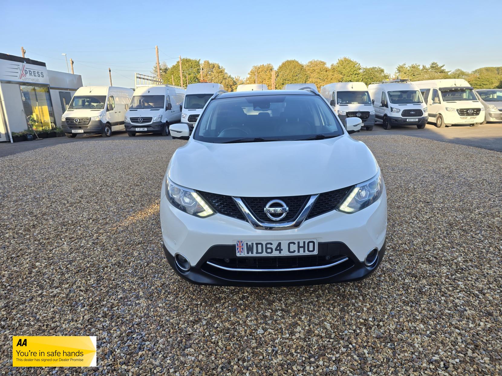 Nissan Qashqai 1.5 dCi Tekna SUV 5dr Diesel Manual 2WD Euro 5 (s/s) (110 ps)