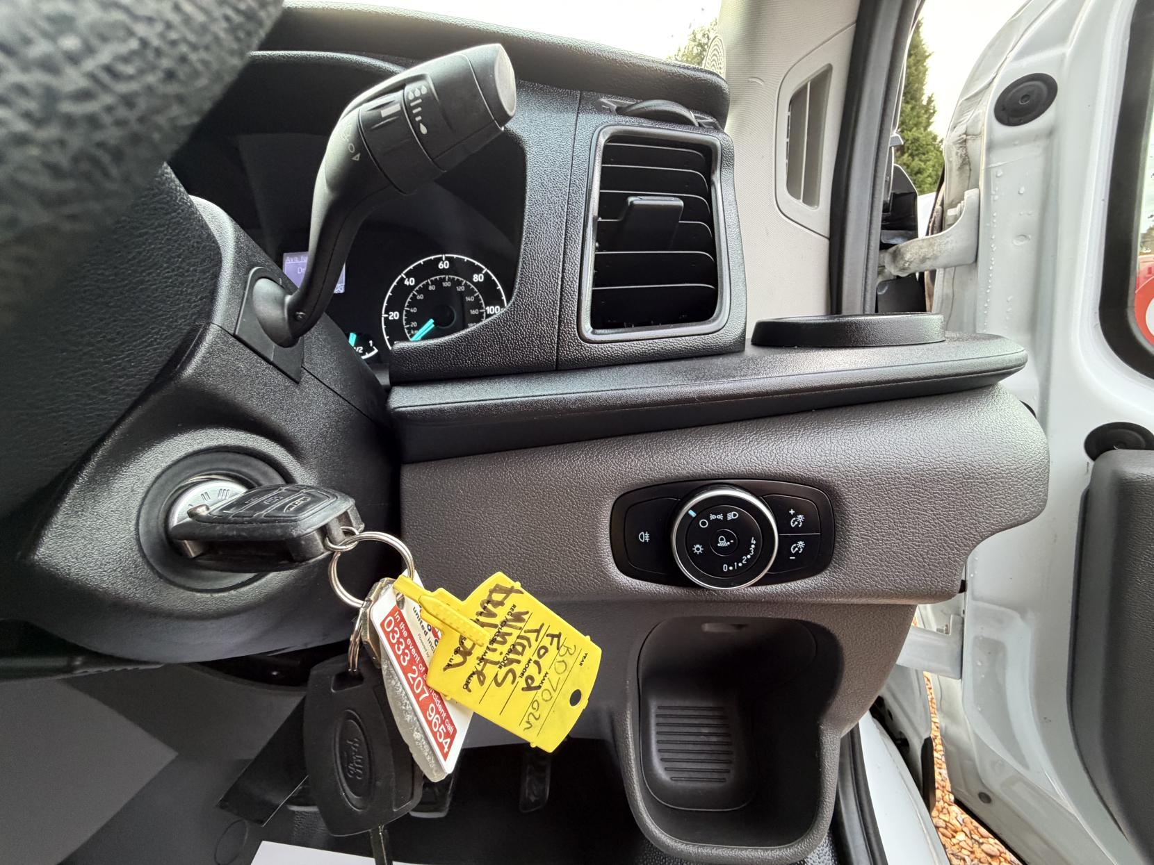 Ford Transit 2.0 350 EcoBlue HD Leader Chassis Cab 2dr Diesel Manual RWD L4 Euro 6 (s/s) (DRW) (130 ps)