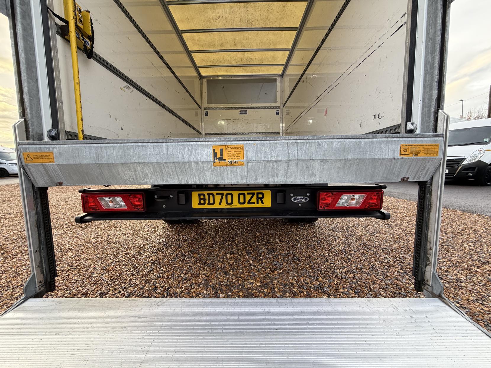 Ford Transit 2.0 350 EcoBlue HD Leader Chassis Cab 2dr Diesel Manual RWD L4 Euro 6 (s/s) (DRW) (130 ps)