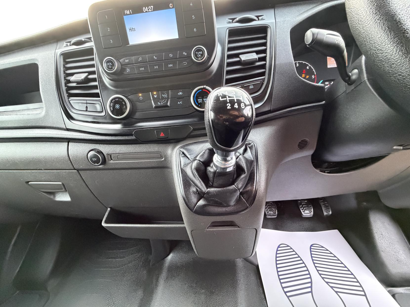 Ford Transit 2.0 350 EcoBlue HD Leader Chassis Cab 2dr Diesel Manual RWD L4 Euro 6 (s/s) (DRW) (130 ps)