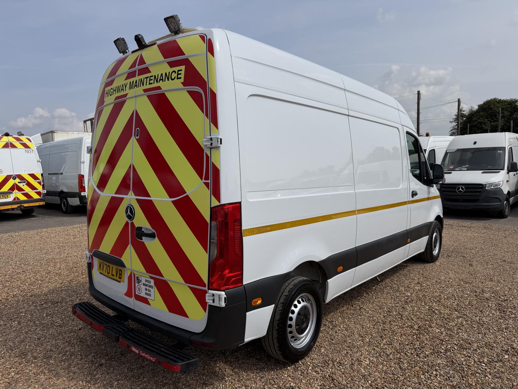 2020 Mercedes-Benz Sprinter 2.1 314 CDI Panel Van 5dr Diesel Manual FWD L2 H2 Euro 6 (143 ps) - Thumbnail 11