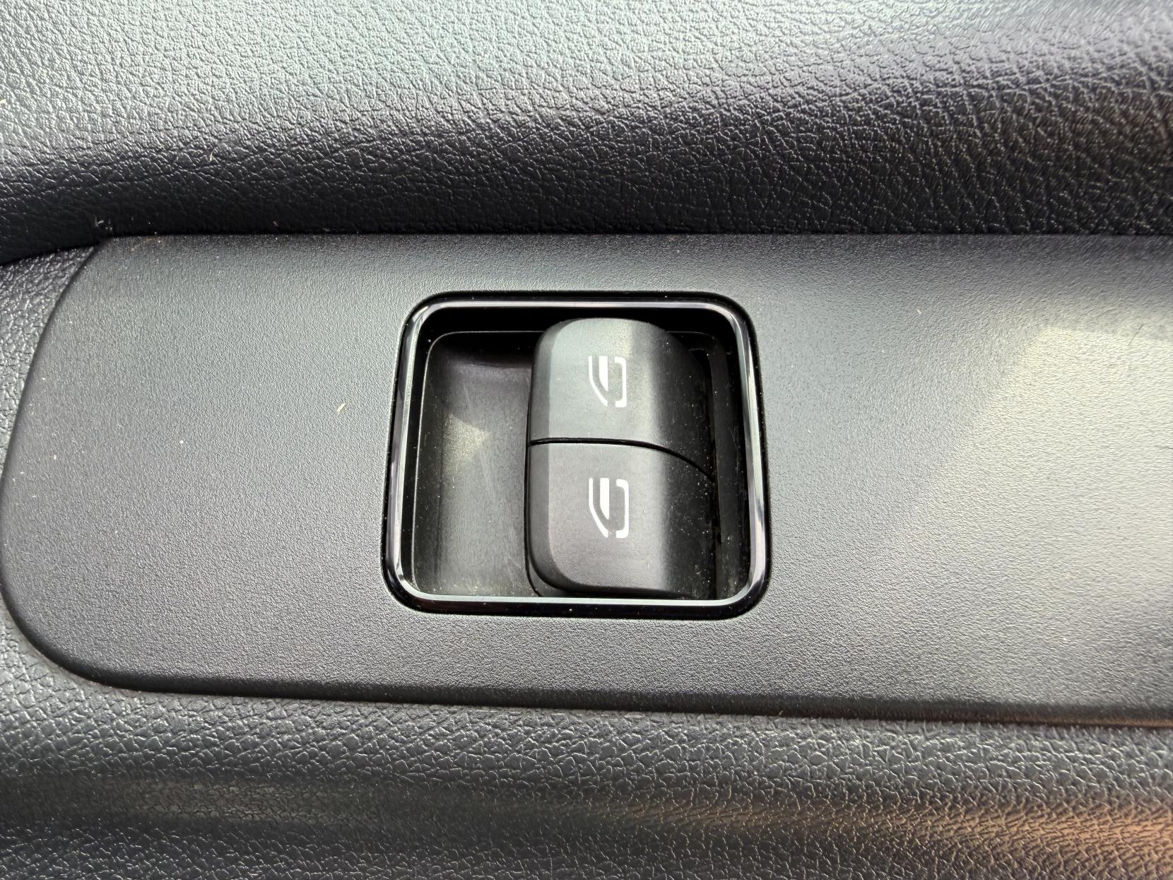 2020 Mercedes-Benz Sprinter 2.1 314 CDI Panel Van 5dr Diesel Manual FWD L2 H2 Euro 6 (143 ps) - Thumbnail 37