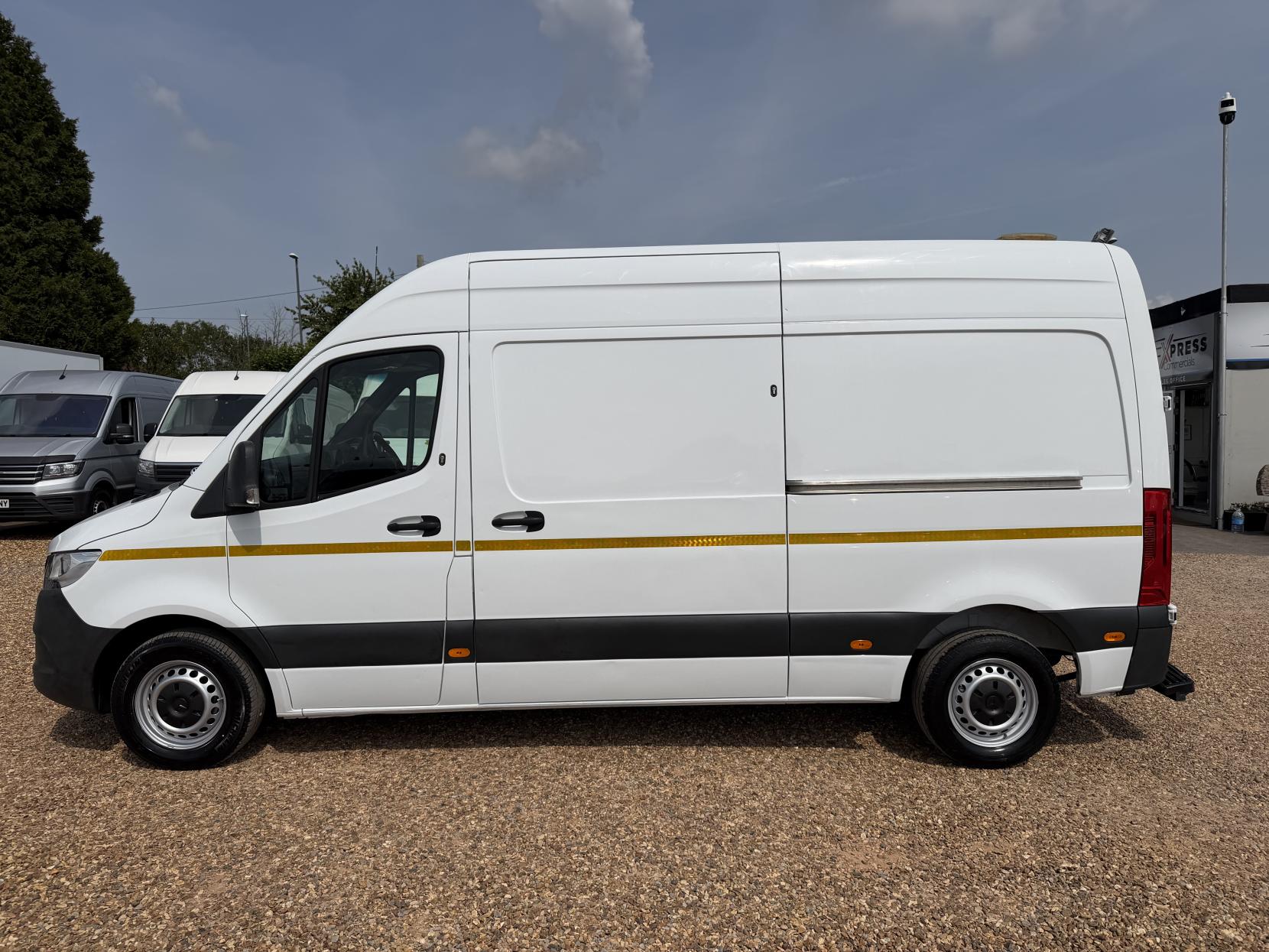 2020 Mercedes-Benz Sprinter 2.1 314 CDI Panel Van 5dr Diesel Manual FWD L2 H2 Euro 6 (143 ps) - Thumbnail 8