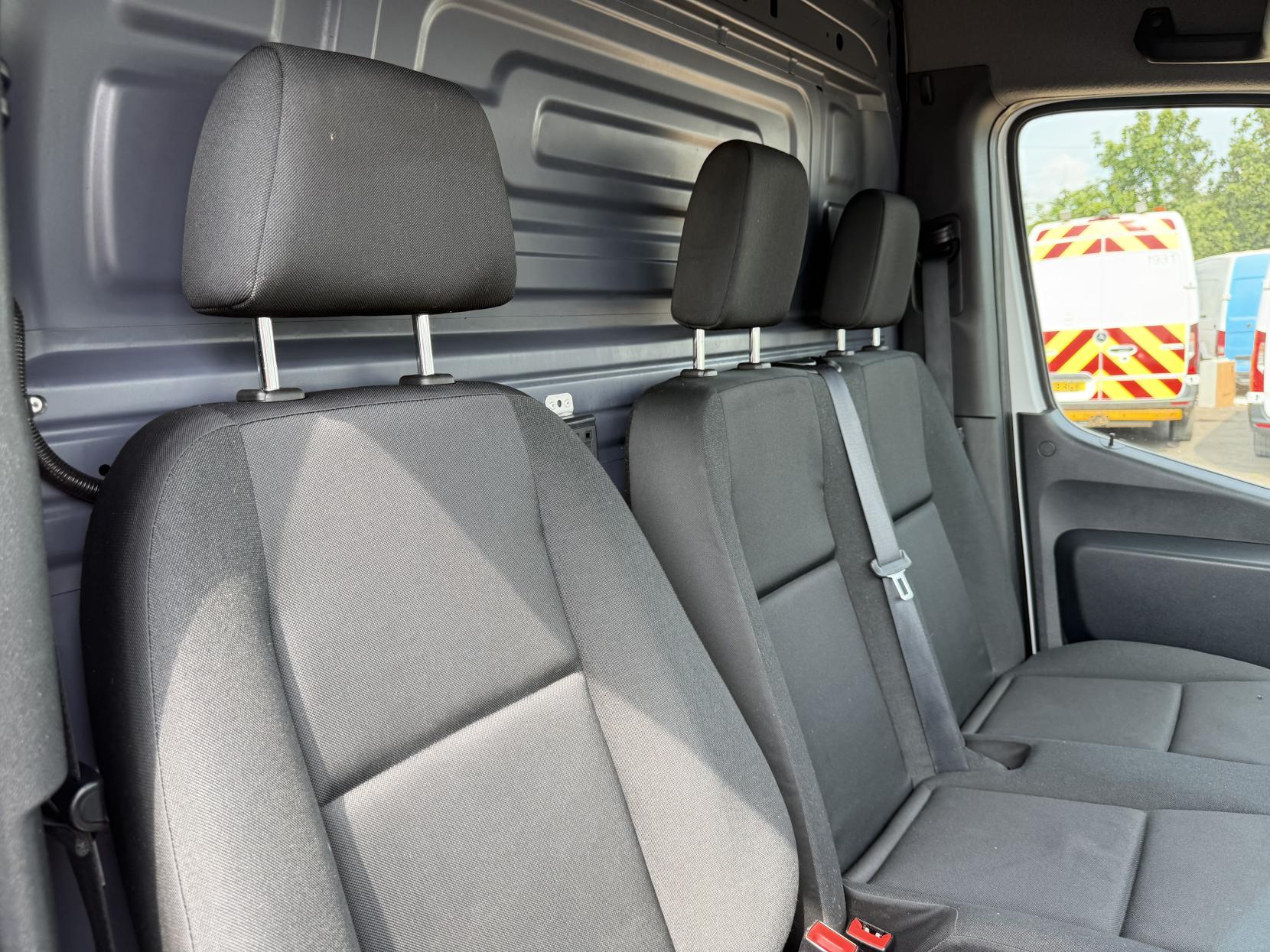2020 Mercedes-Benz Sprinter 2.1 314 CDI Panel Van 5dr Diesel Manual FWD L2 H2 Euro 6 (143 ps) - Thumbnail 14
