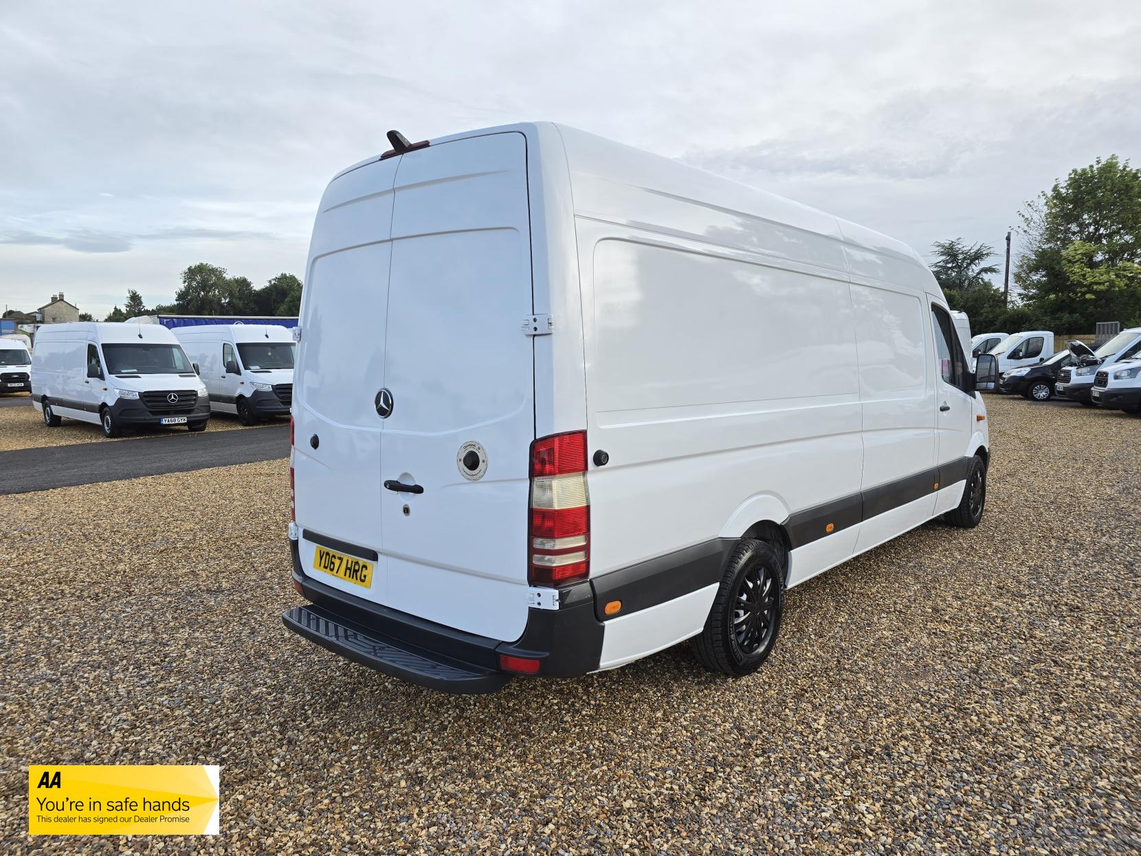 Mercedes-Benz Sprinter 2.1 311 CDi Panel Van 5dr Diesel Manual RWD L3 H3 (234 g/km, 112 bhp)