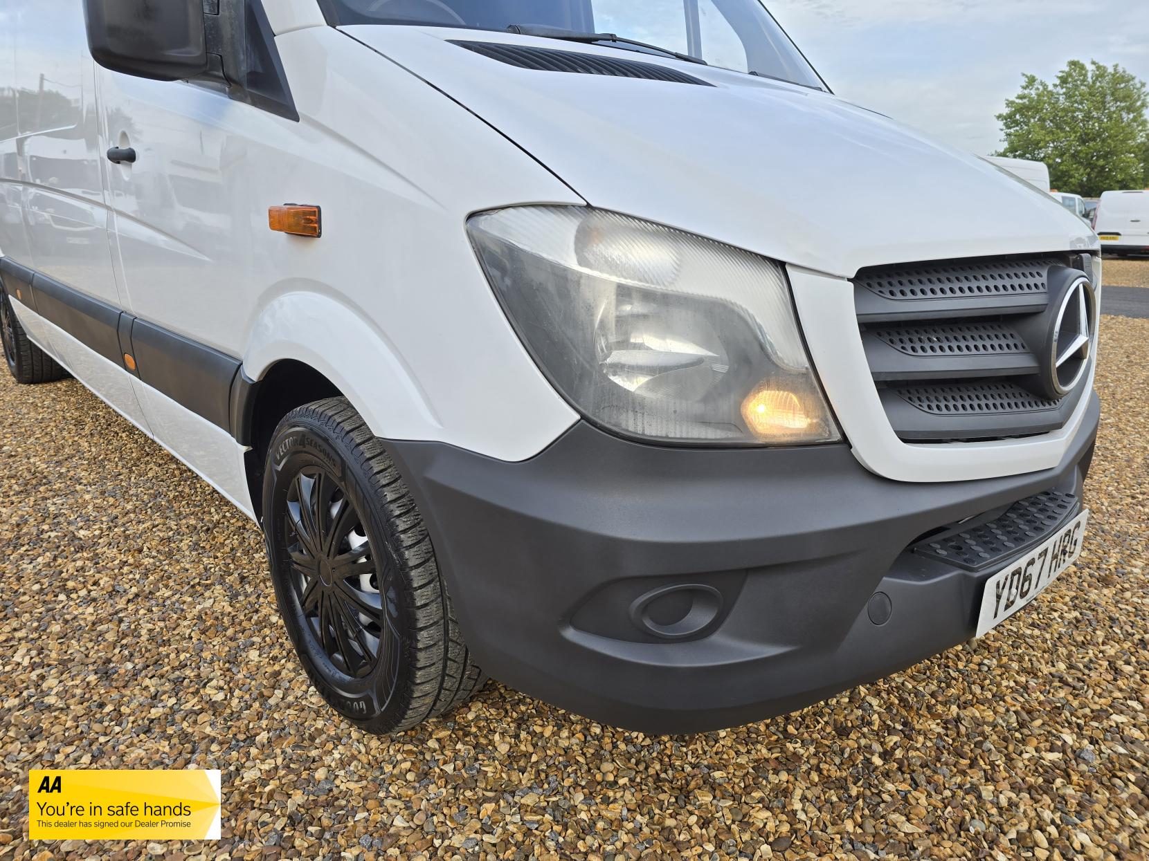 Mercedes-Benz Sprinter 2.1 311 CDi Panel Van 5dr Diesel Manual RWD L3 H3 (234 g/km, 112 bhp)